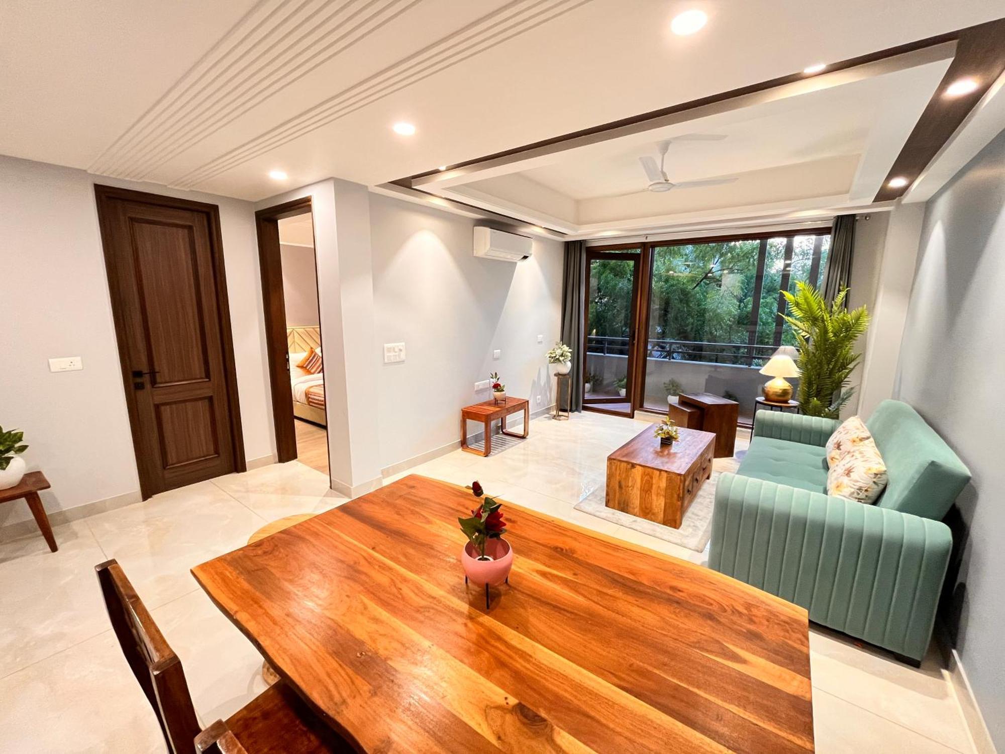 South Ex Residency - South Ex Near Aiims Delhi - Couple Friendly