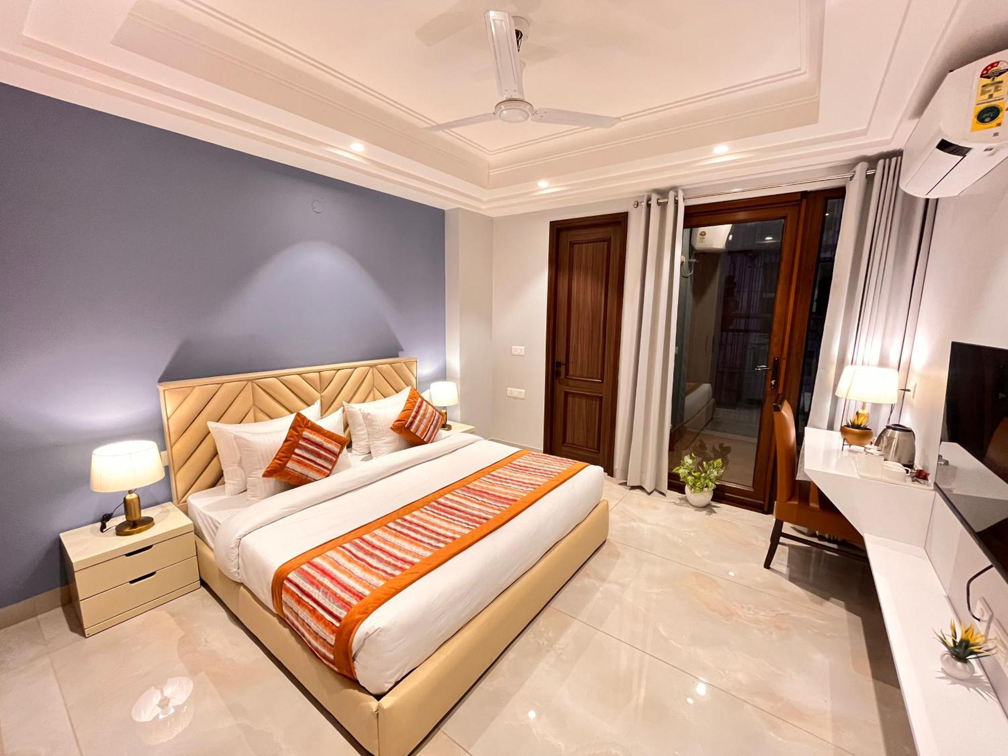 Hotel South Ex Residency - South Ex Near Aiims Delhi - Couple Friendly