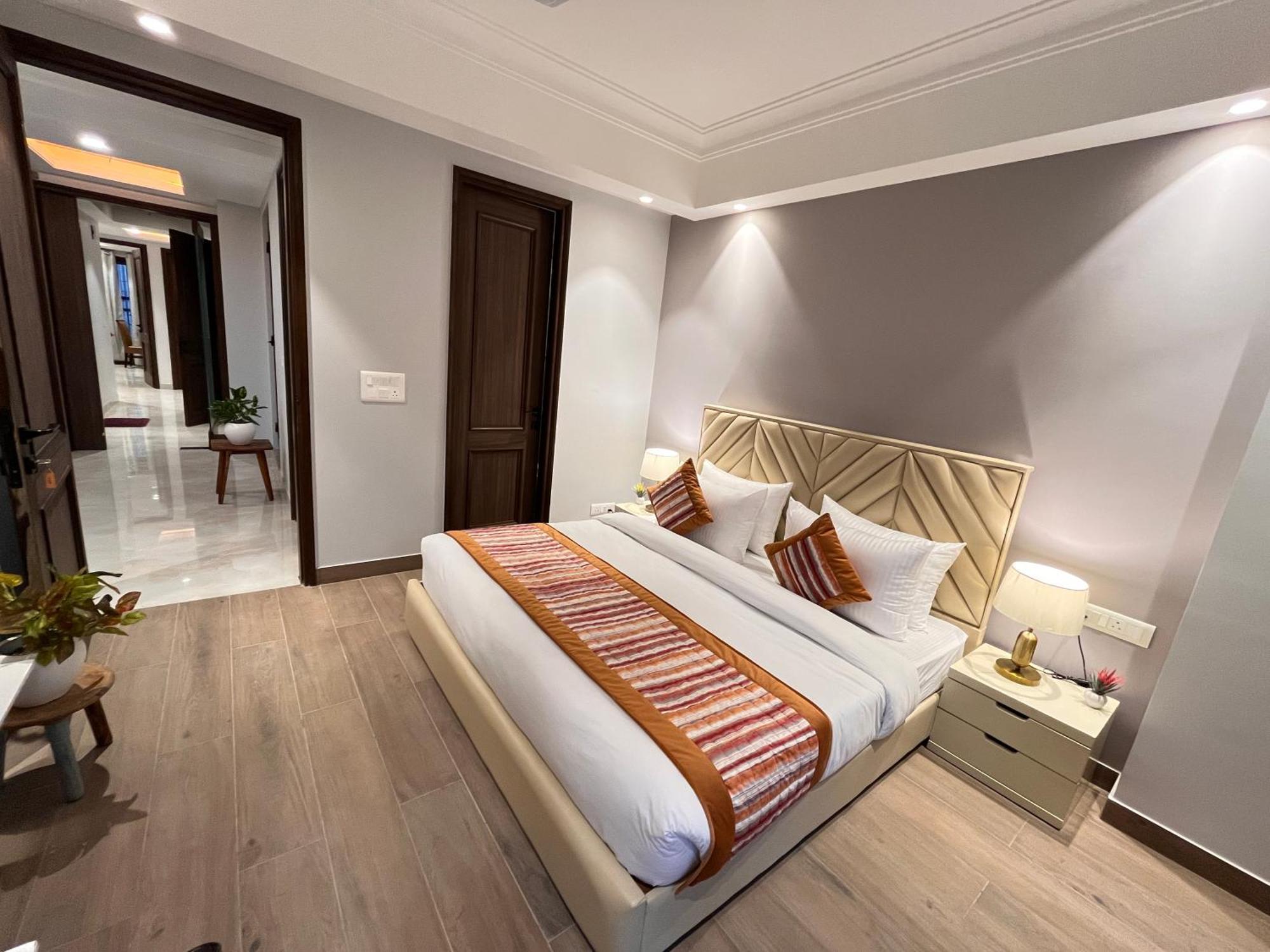 Hotel South Ex Residency - South Ex Near Aiims Delhi - Couple Friendly