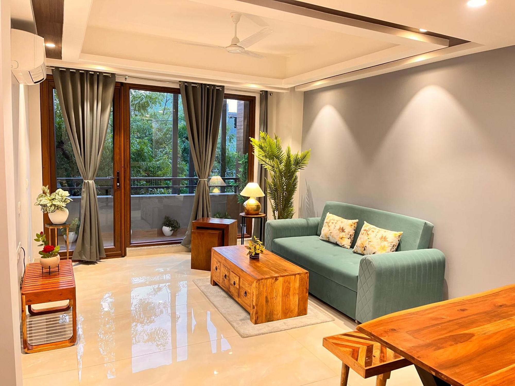 South Ex Residency - South Ex Near Aiims Delhi - Couple Friendly Hotel New Delhi