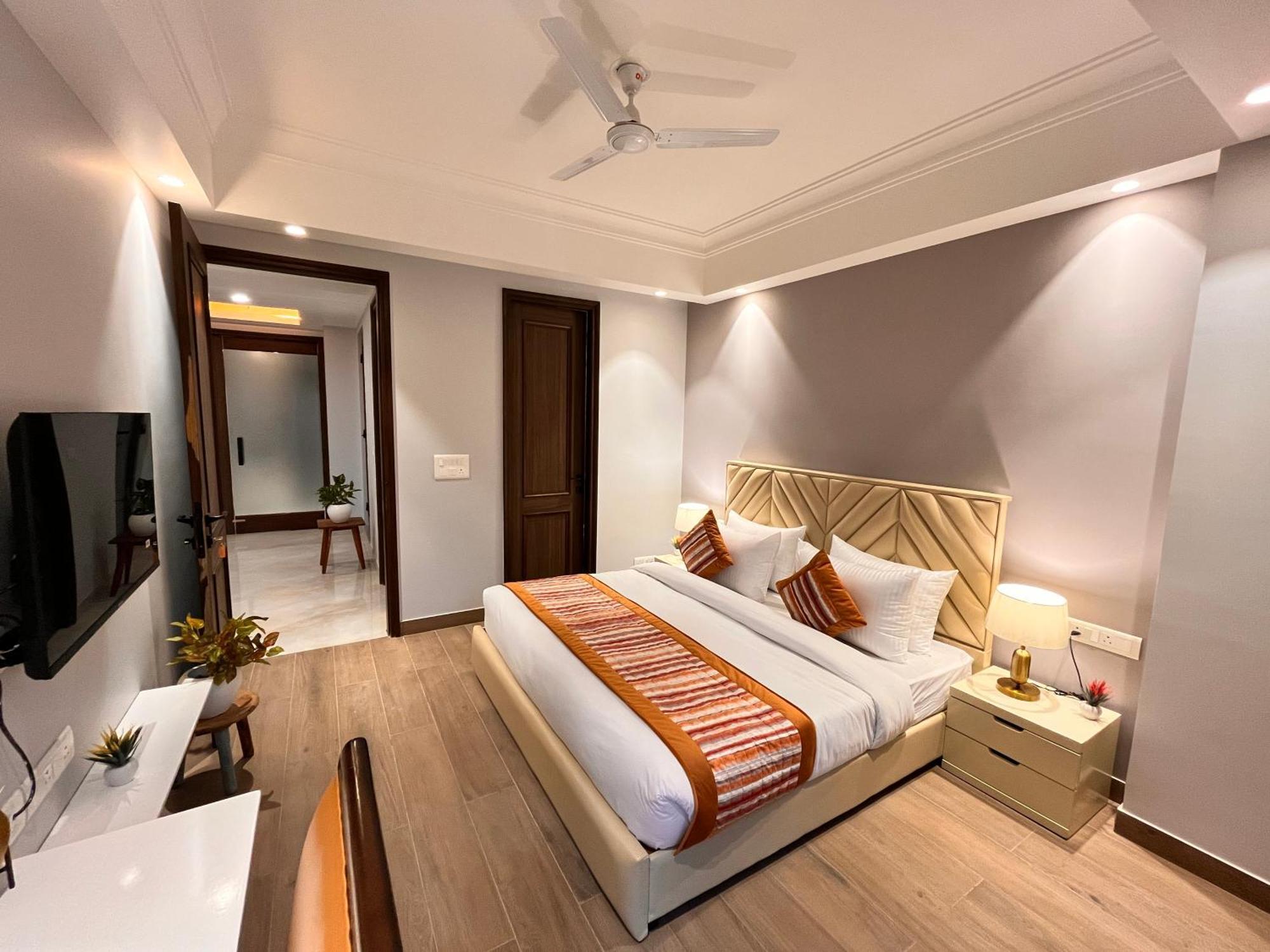 South Ex Residency - South Ex Near Aiims Delhi - Couple Friendly 3*