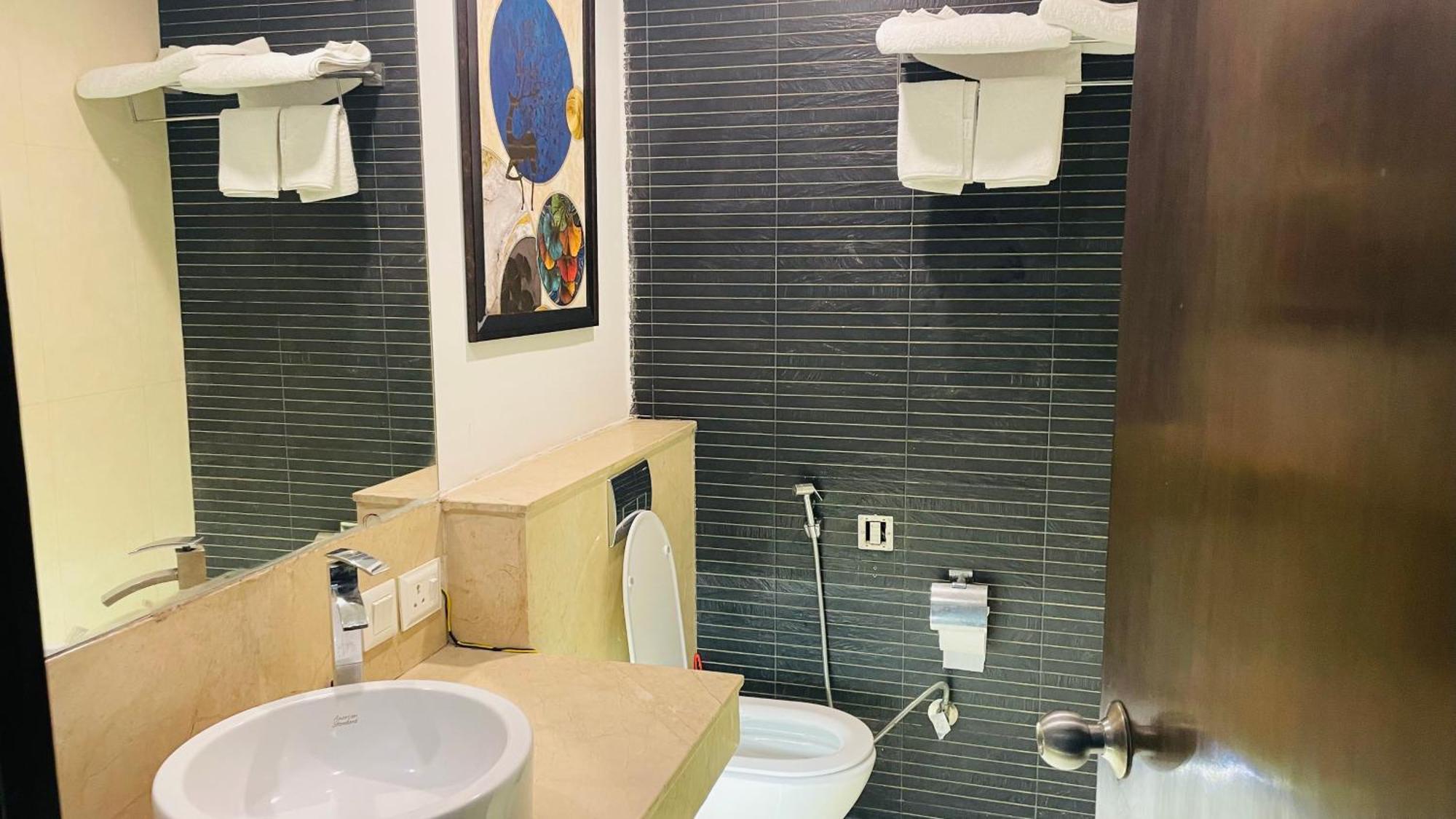 Saltstayz Select - Malcha & Chankyapuri New Delhi