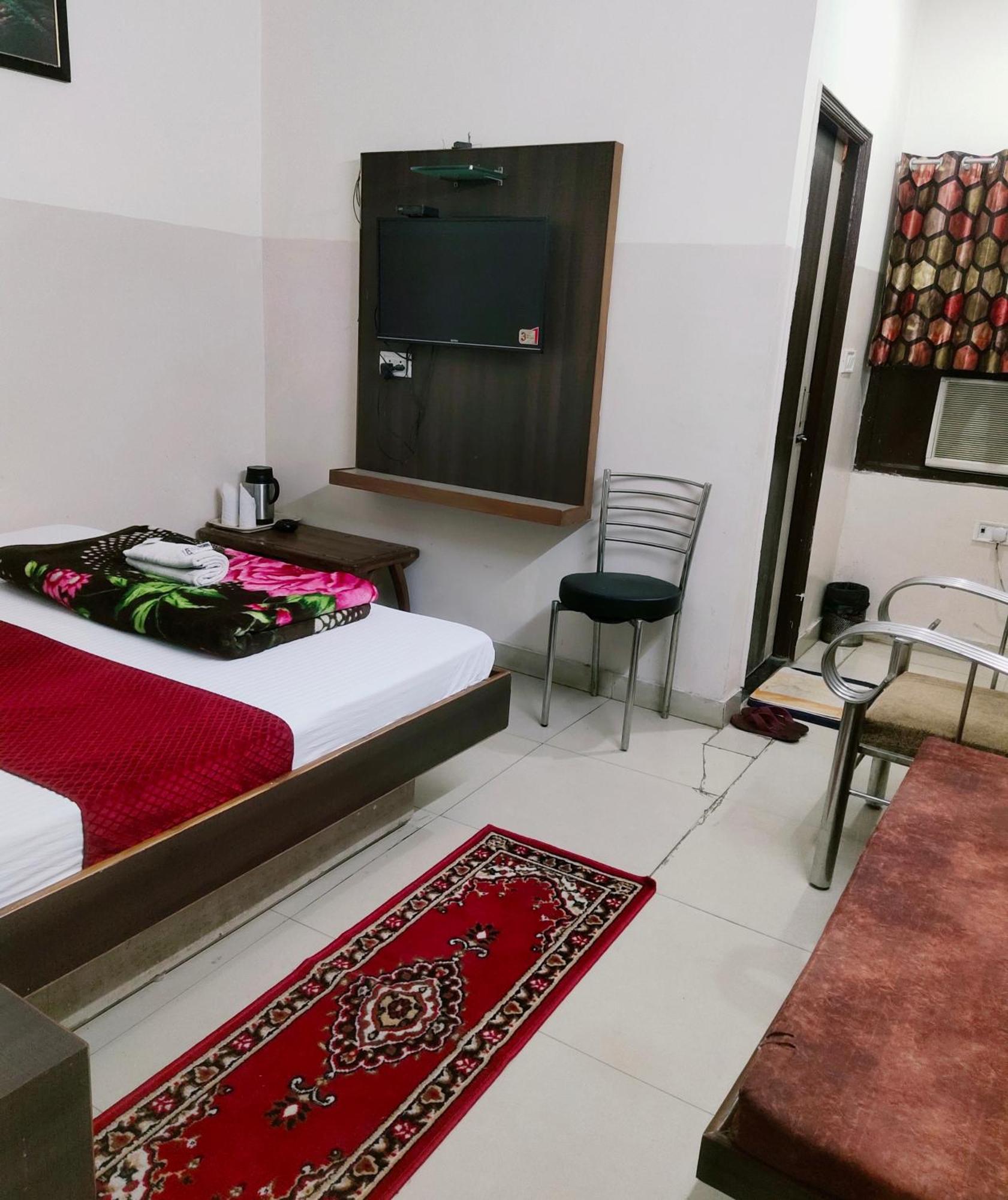 Hotel Diamond New Delhi