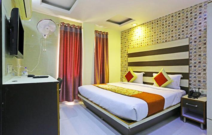 Trio Intercontinental - Patel Nagar Hotel