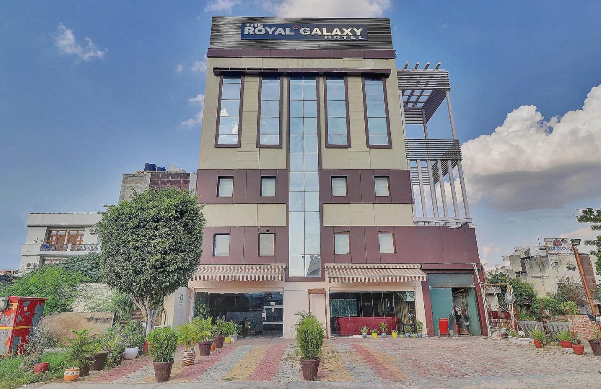 The Royal Galaxy - Sec. 12 Dwarka Metro Station Hotel Delhi (National Capital Territory of India)