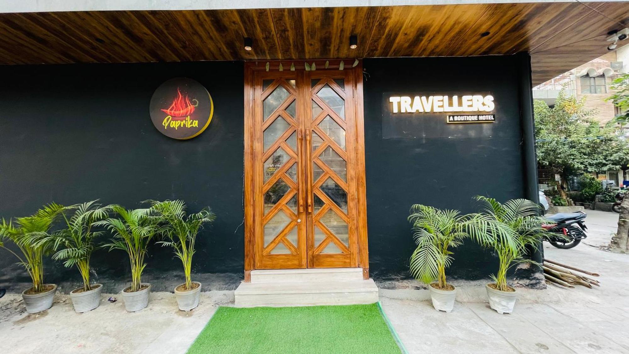 Hotel Travellers