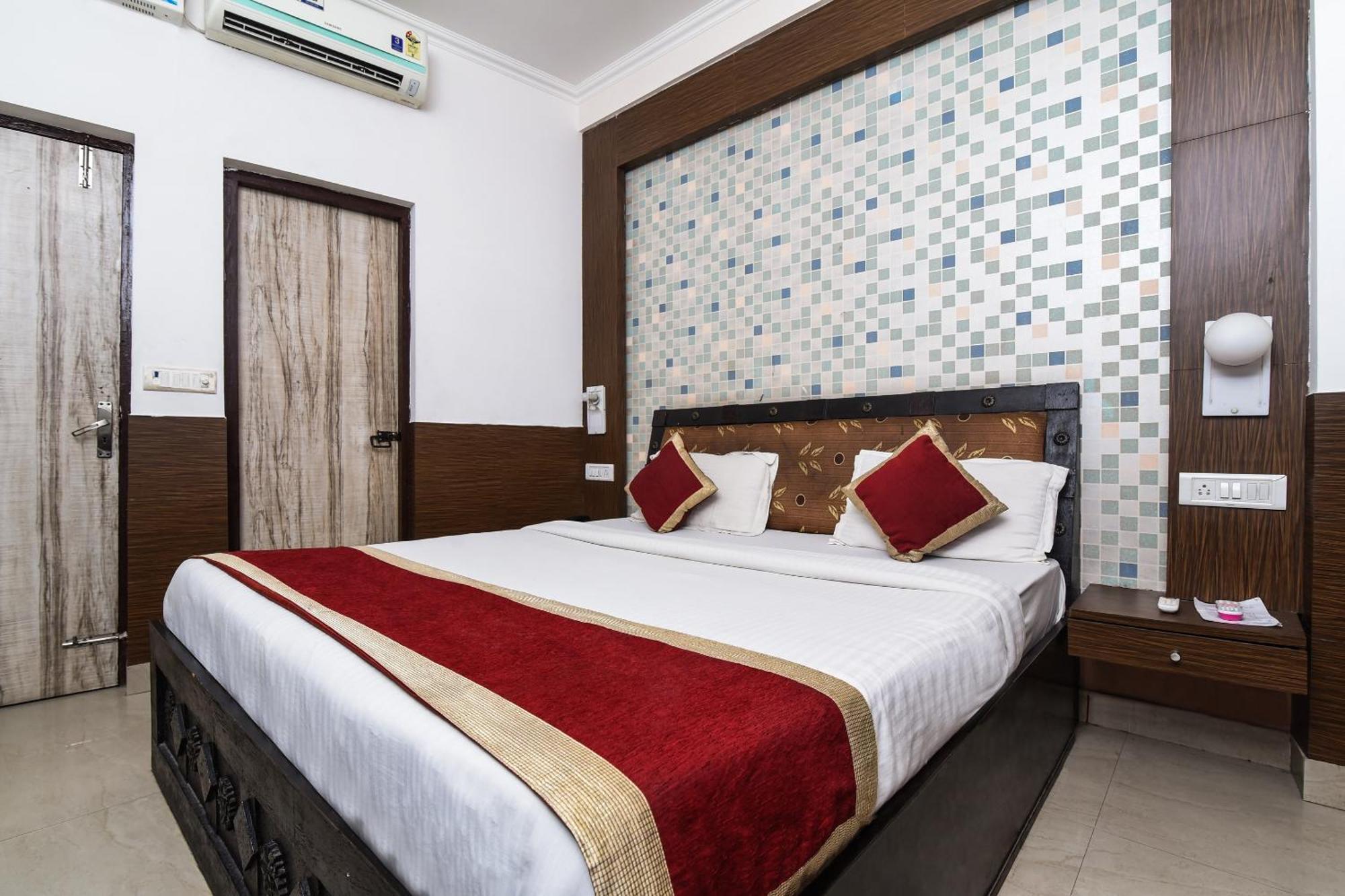 O Perfect Palace 3* New Delhi