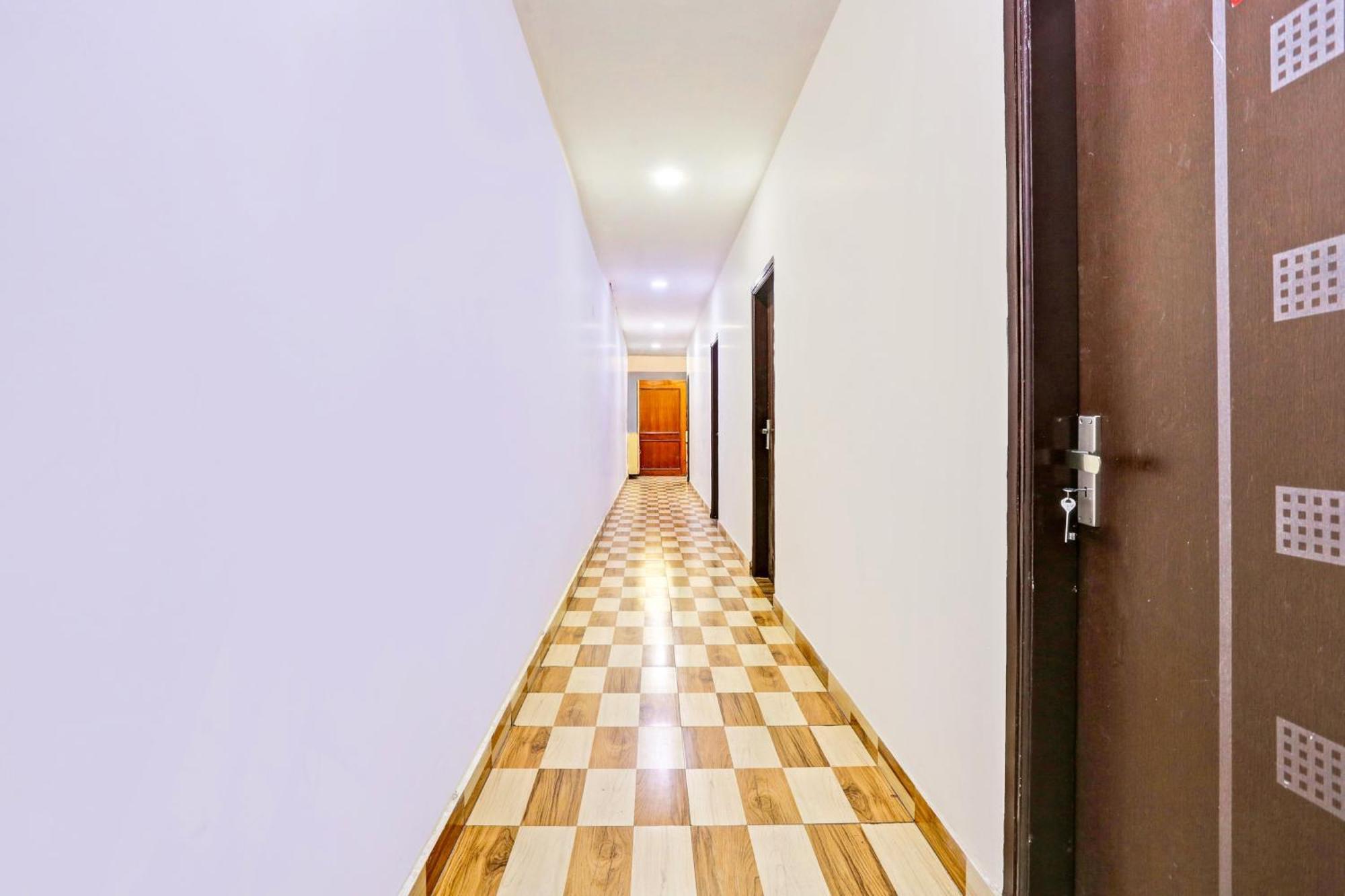 Super O Jail Road Rajouri Garden New Delhi