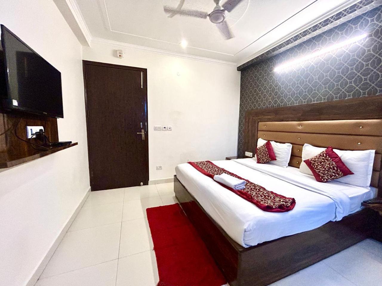Ark Avalon- Delhi International Airport 3* New Delhi