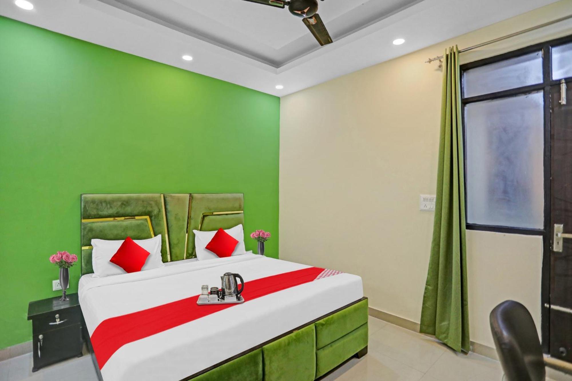 Flagship Grand Imperial Near Worlds Of Wonder Hotel Kalkaji Devi