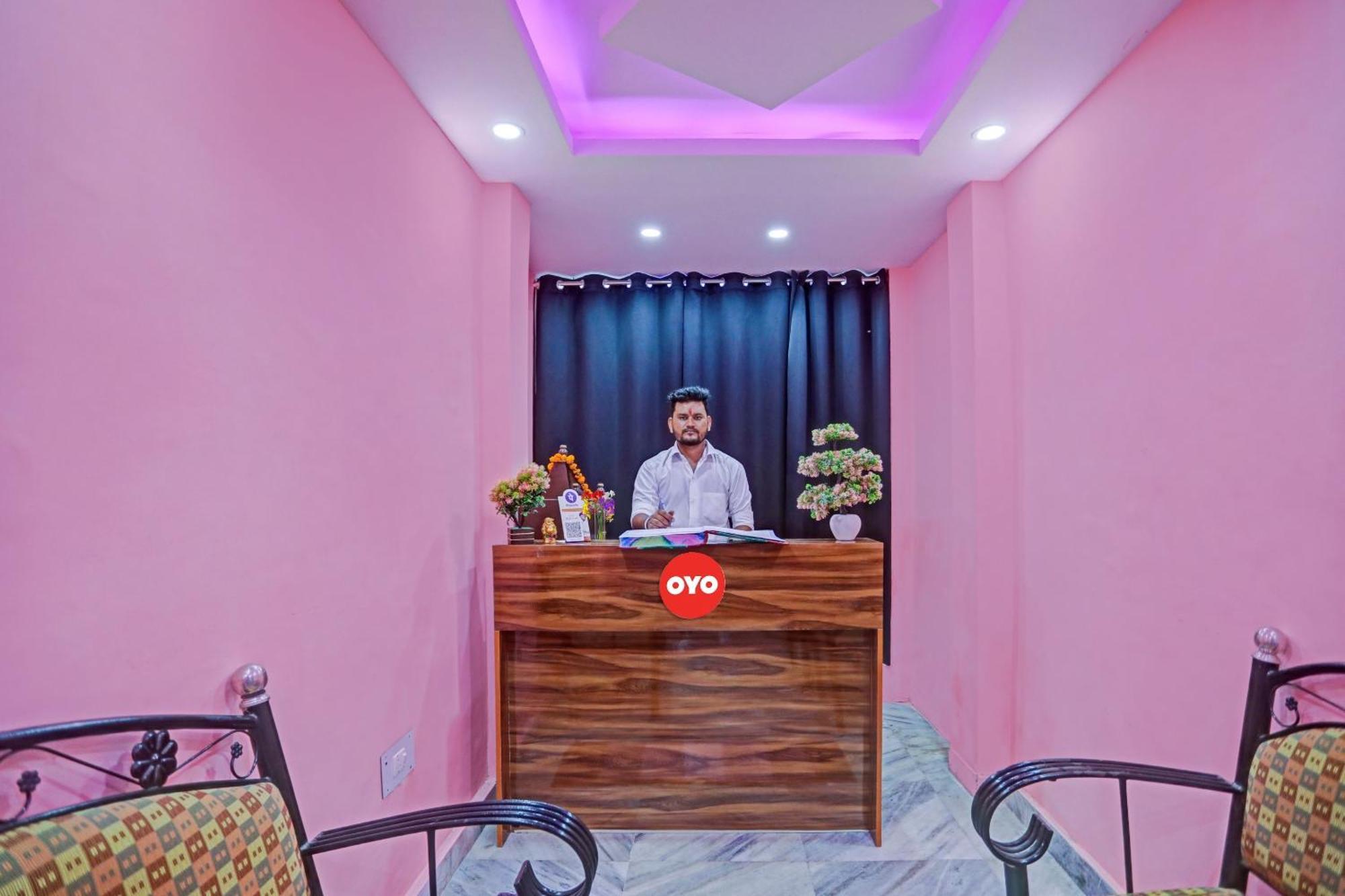 Hotel Flagship Grand Imperial Near Worlds Of Wonder Kalkaji Devi