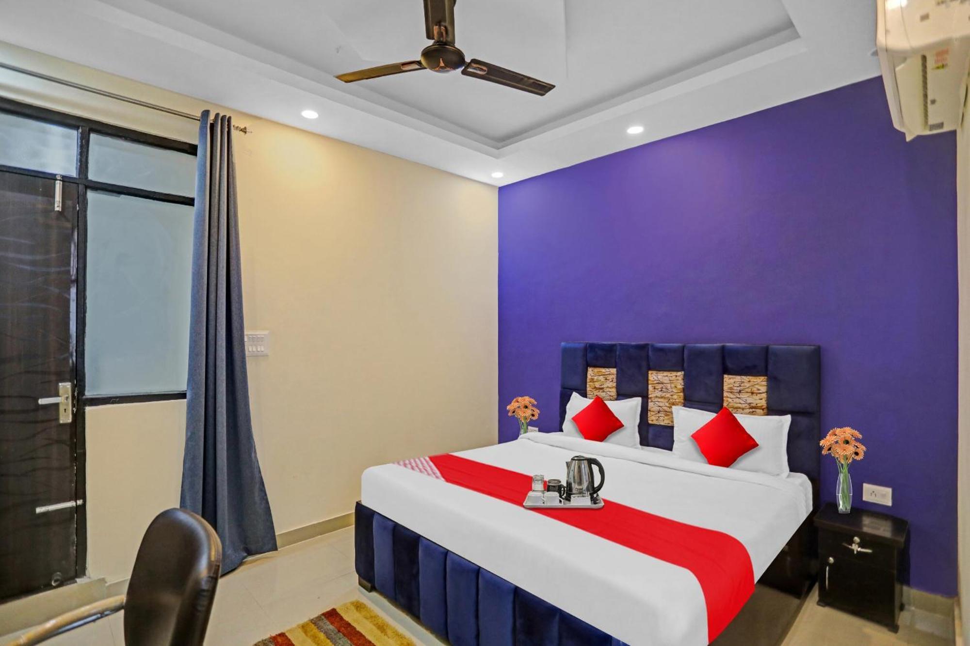 Flagship Grand Imperial Near Worlds Of Wonder Hotel 3*
