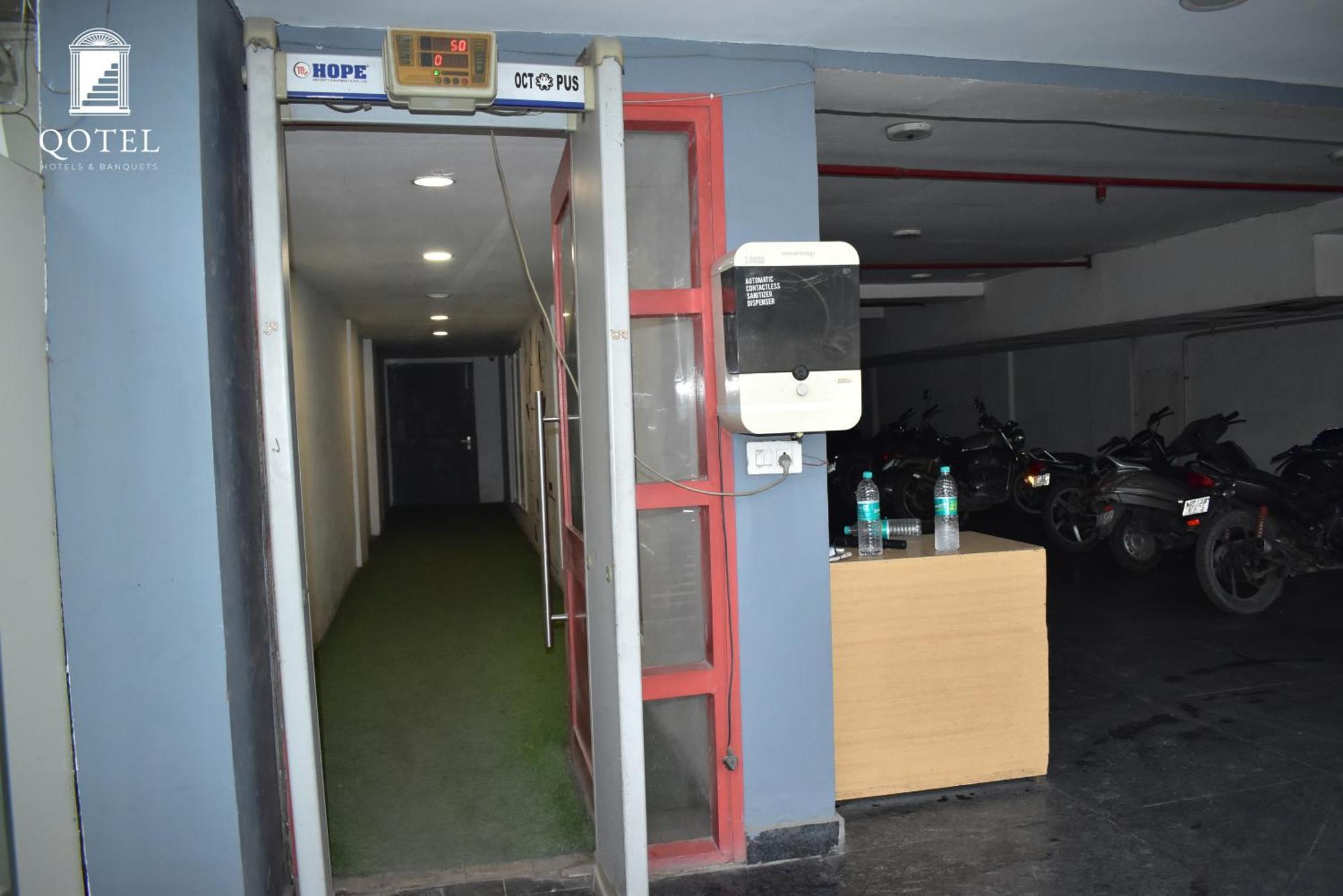 La Serene By Qotel-gagan Vihar Anand Vihar 3* New Delhi