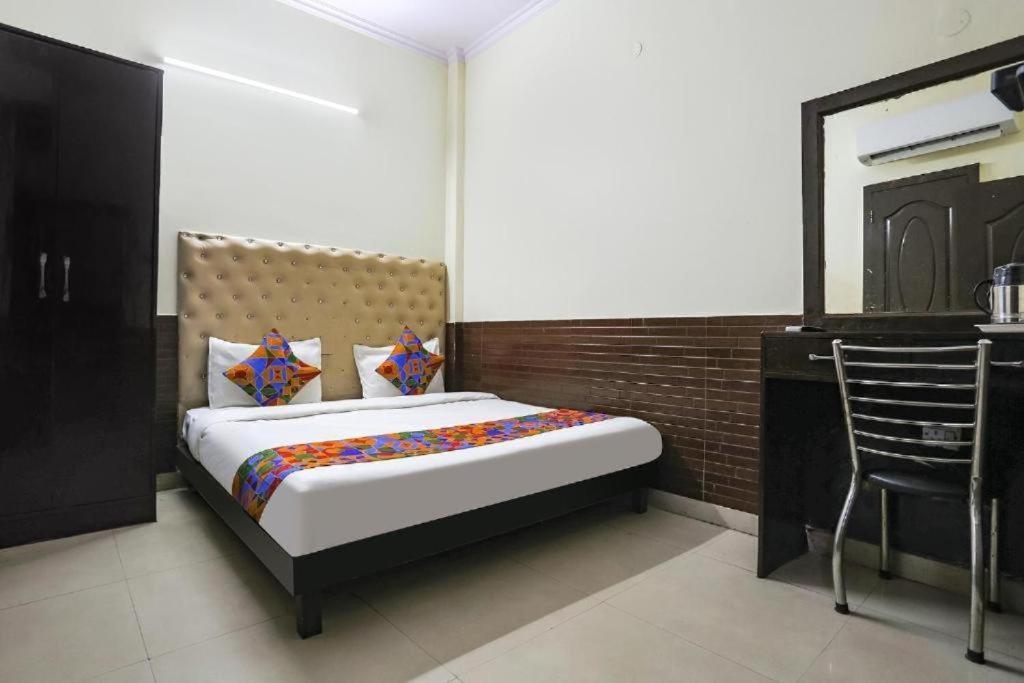 The Lazeez Hotel 3*