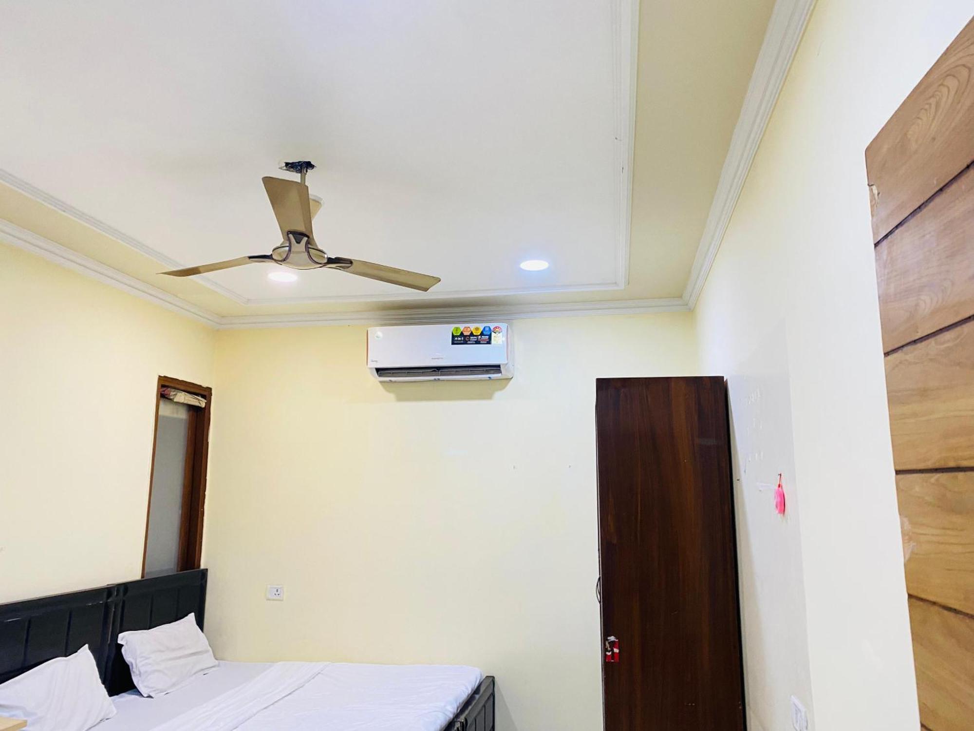 Hotel Downtown - Shakti Nagar New Delhi