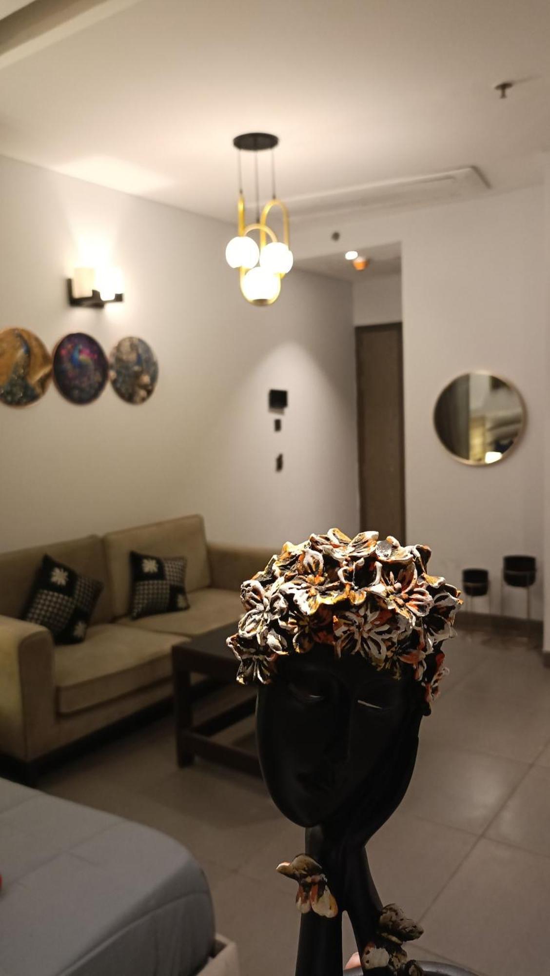 Supernova Elegant View With The Lockwoods Apartment