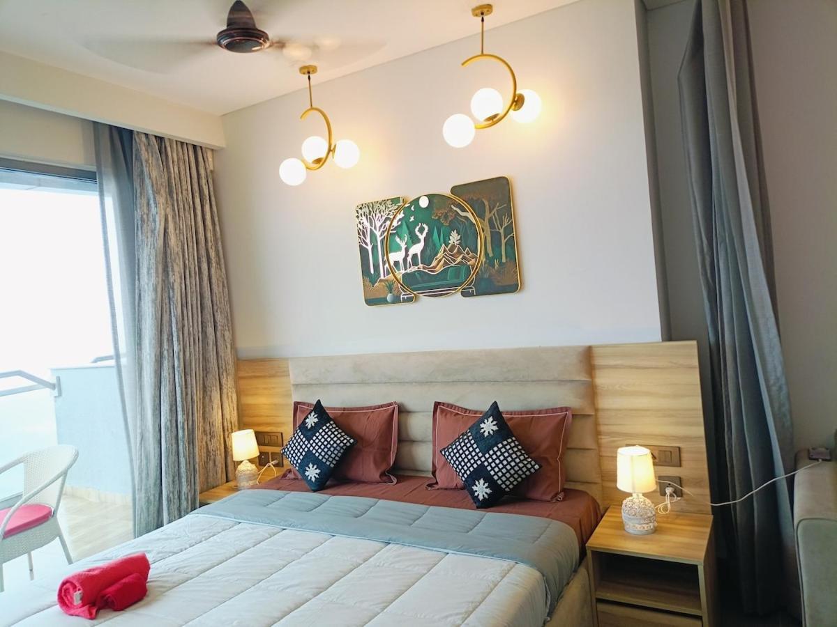 Apartment Supernova Elegant View With The Lockwoods *