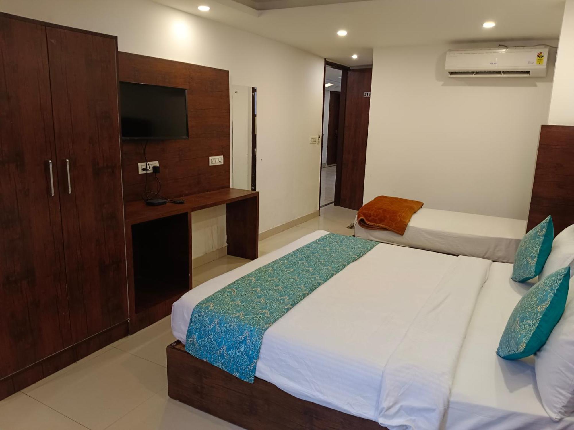 Royal Tark Plaza Near Igi Airport Delhi Hotel New Delhi