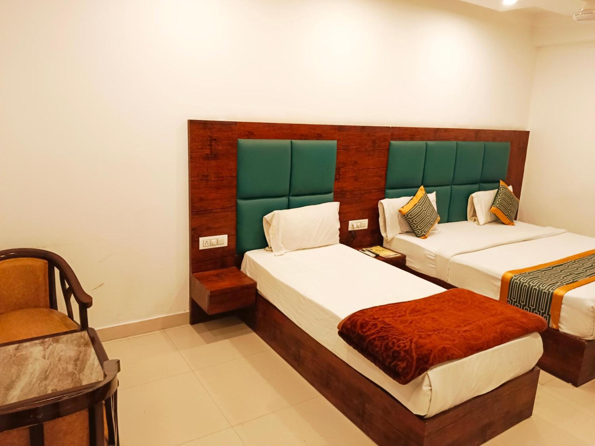 Hotel Royal Tark Plaza Near Igi Airport Delhi