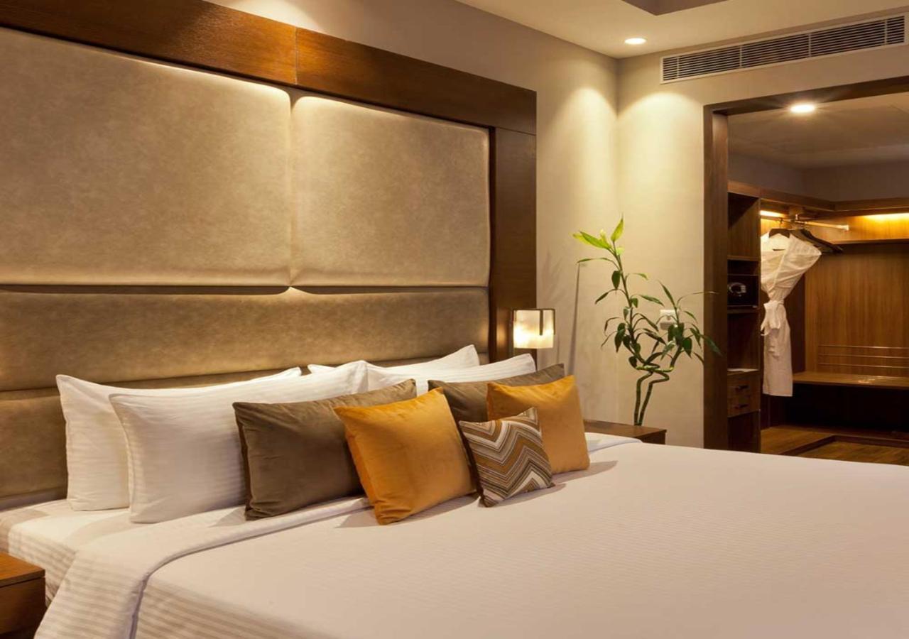 The Atlantes Near Delhi Airport 4* New Delhi