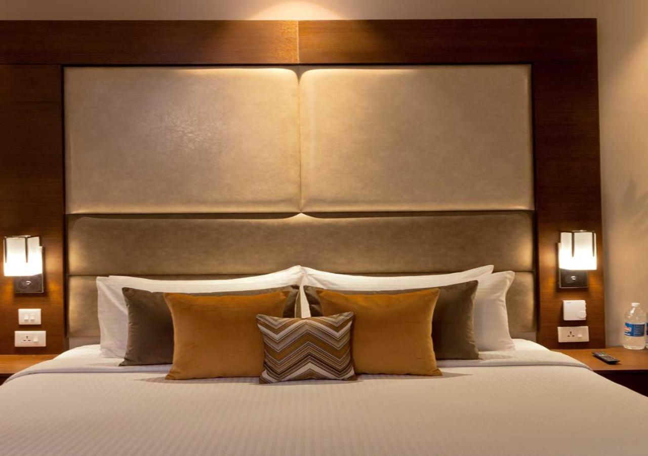 The Atlantes Near Delhi Airport Hotel 4*