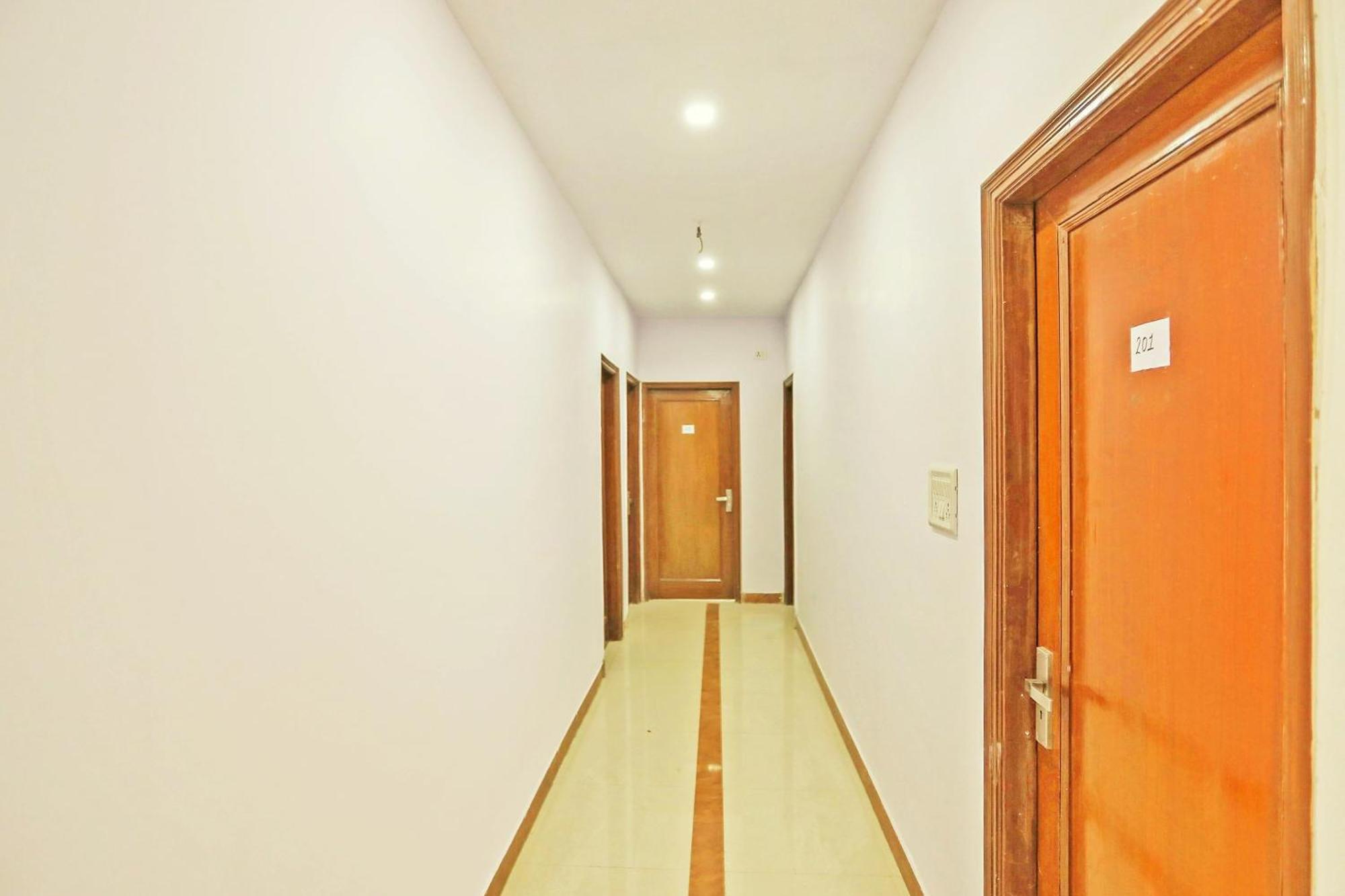 Stay' Couple Friendly Hotel