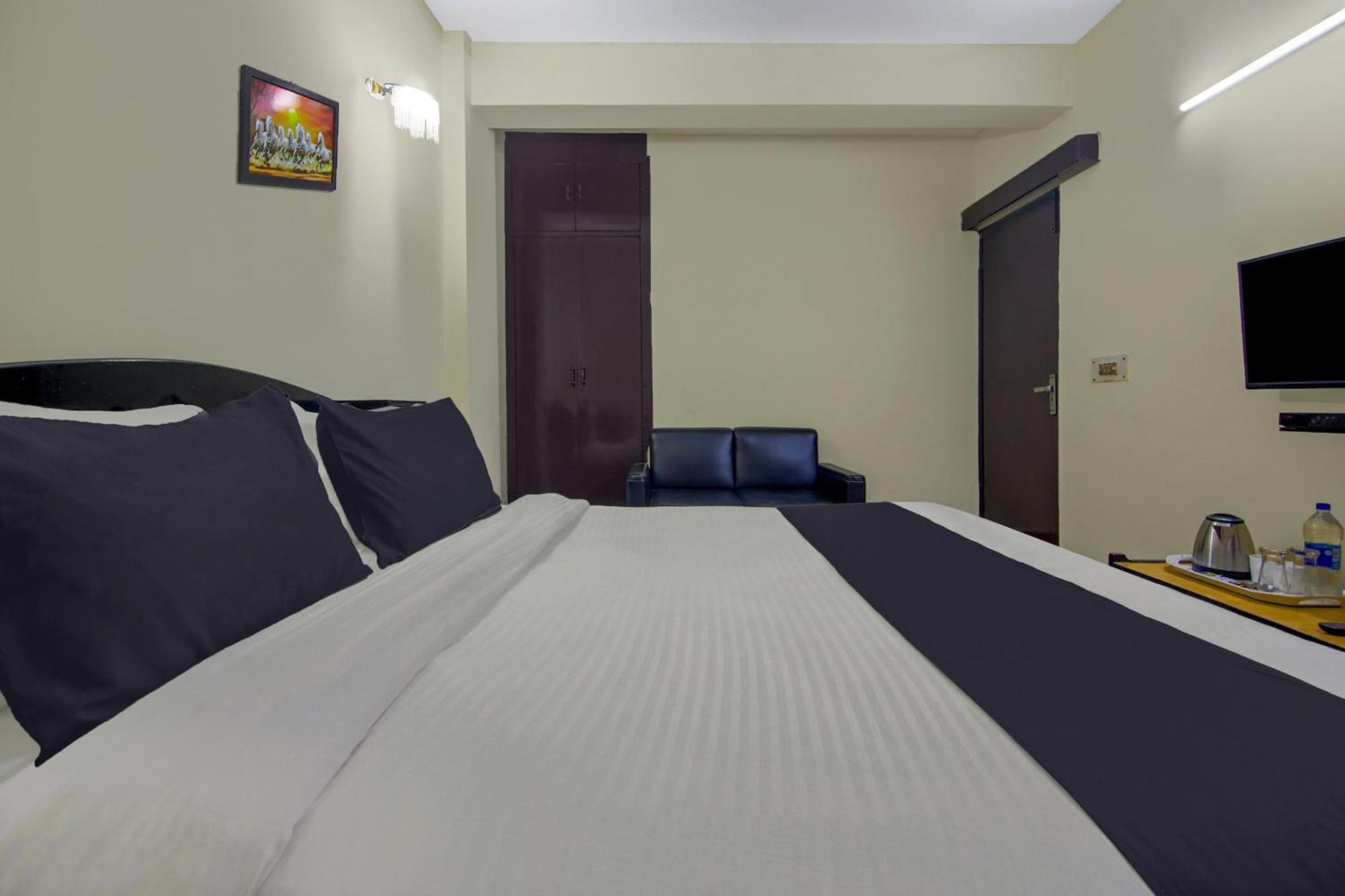 Hotel O Malhotra Bnb Hotel