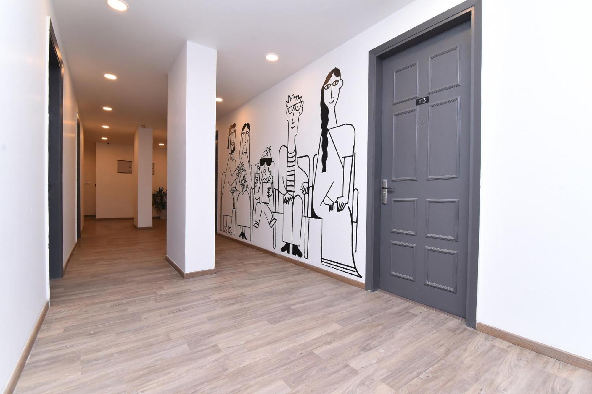 Townhouse Rudra Near Chhatarpur Metro Station