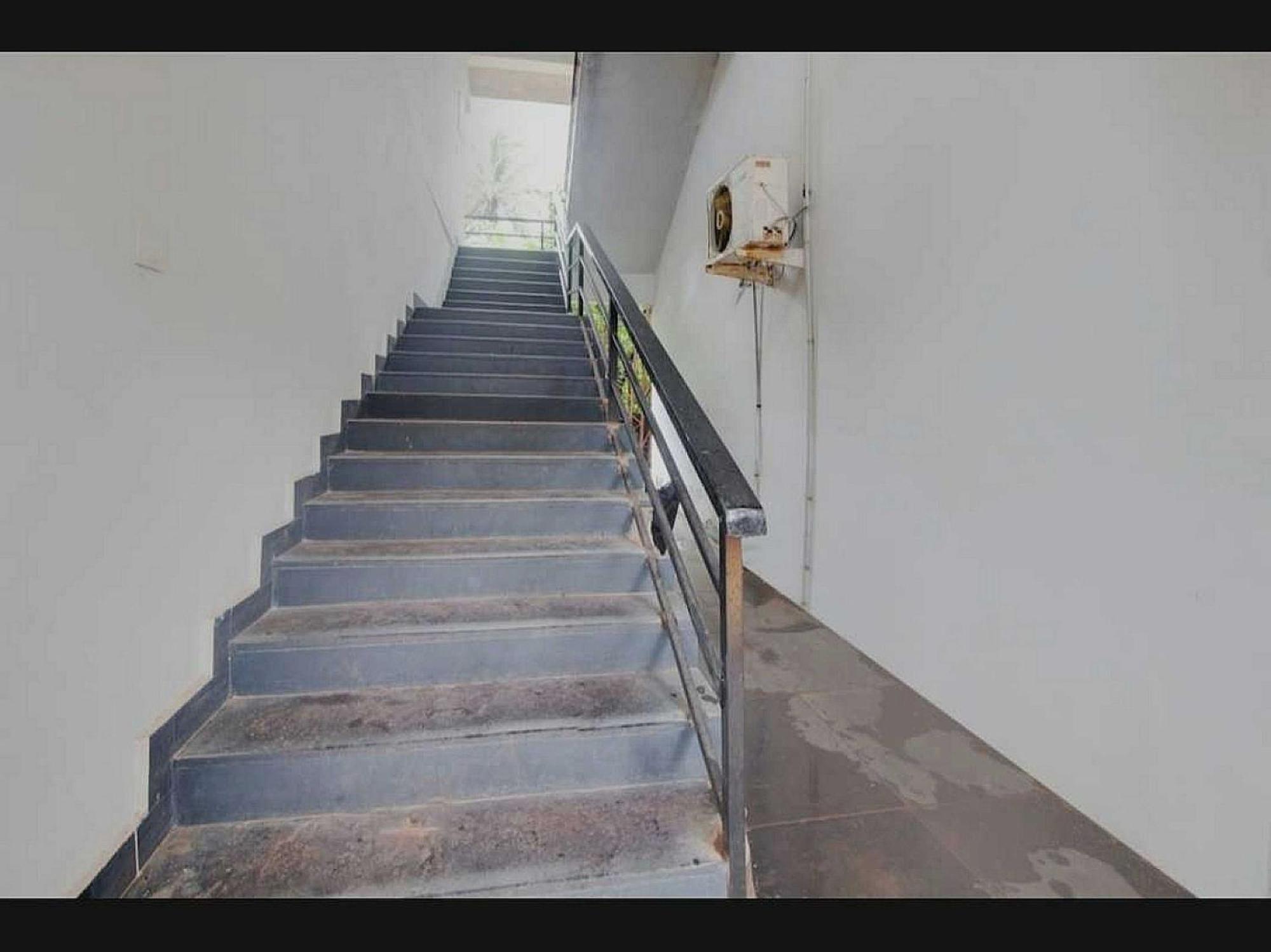 Super O Raas Near Samaypur Badli Metro Station 3*