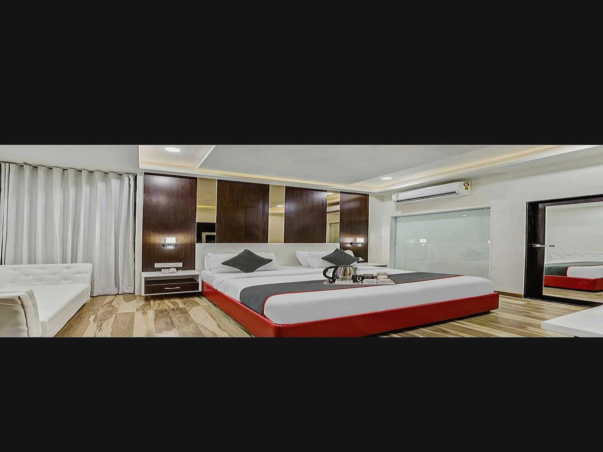 Super O Raas Near Samaypur Badli Metro Station Delhi (National Capital Territory of India)