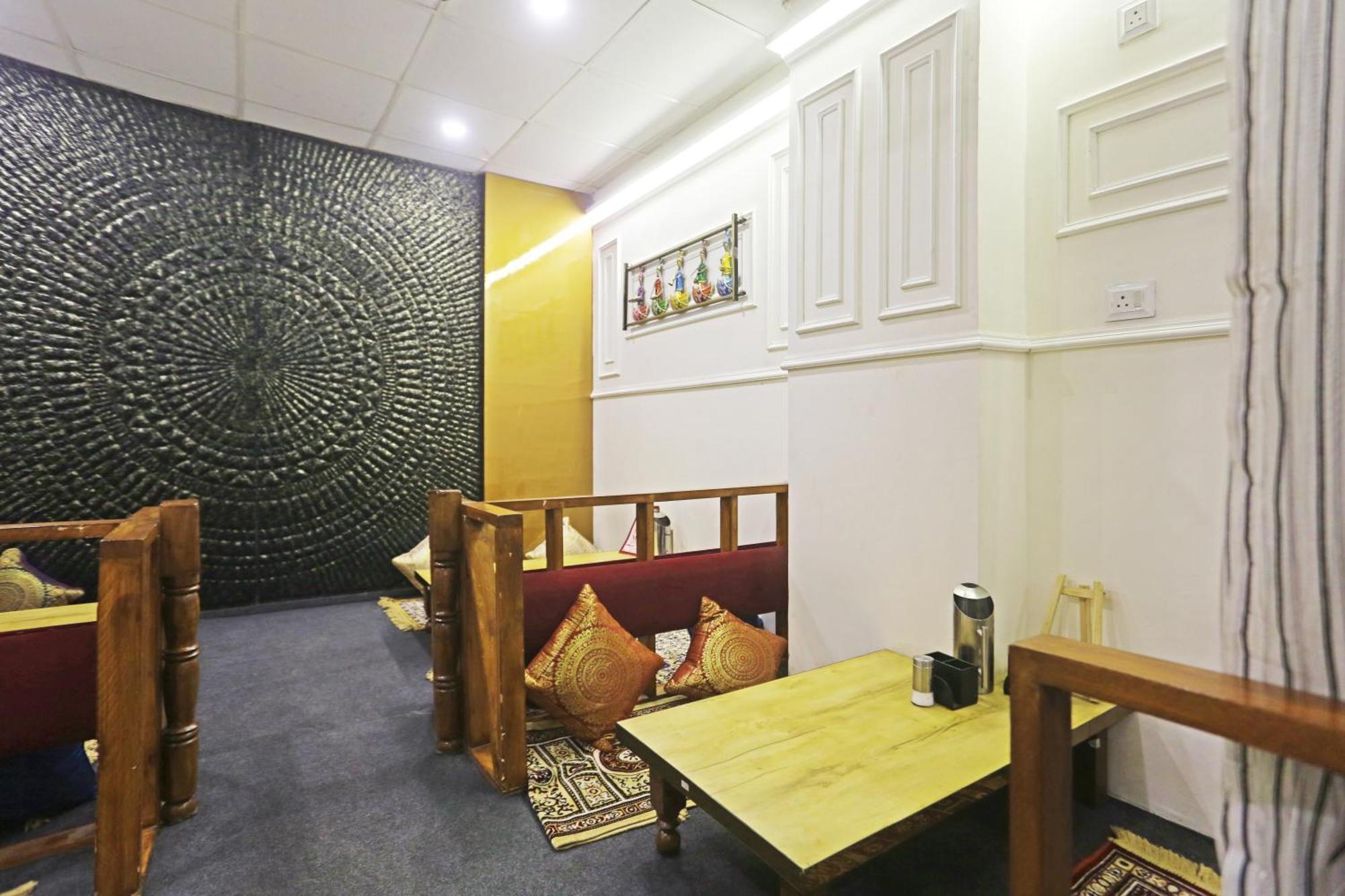 Aman Imperial Just A Minute Away From Railway Station And Connaught Place New Delhi