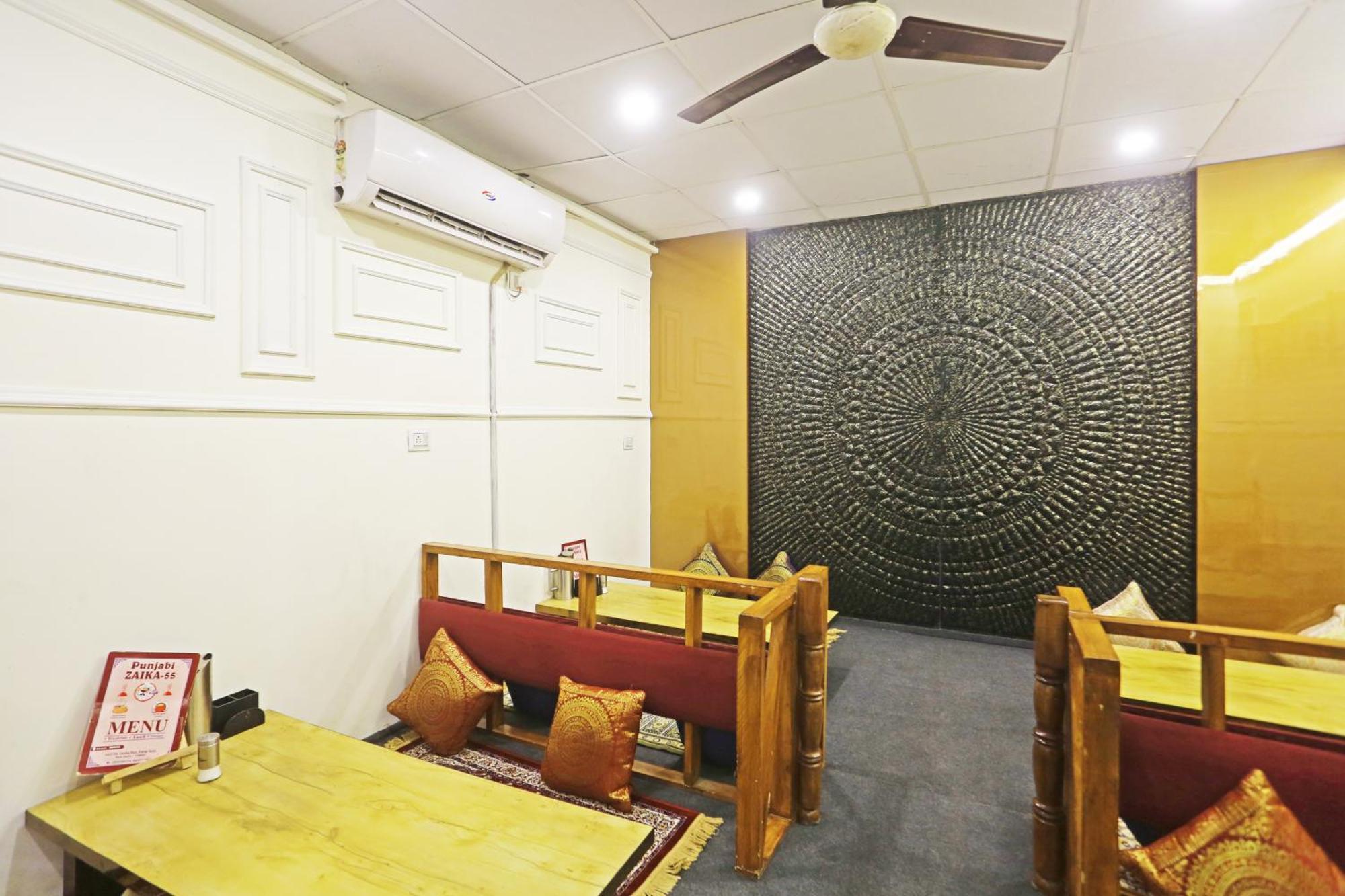 Hotel Aman Imperial Just A Minute Away From Railway Station And Connaught Place