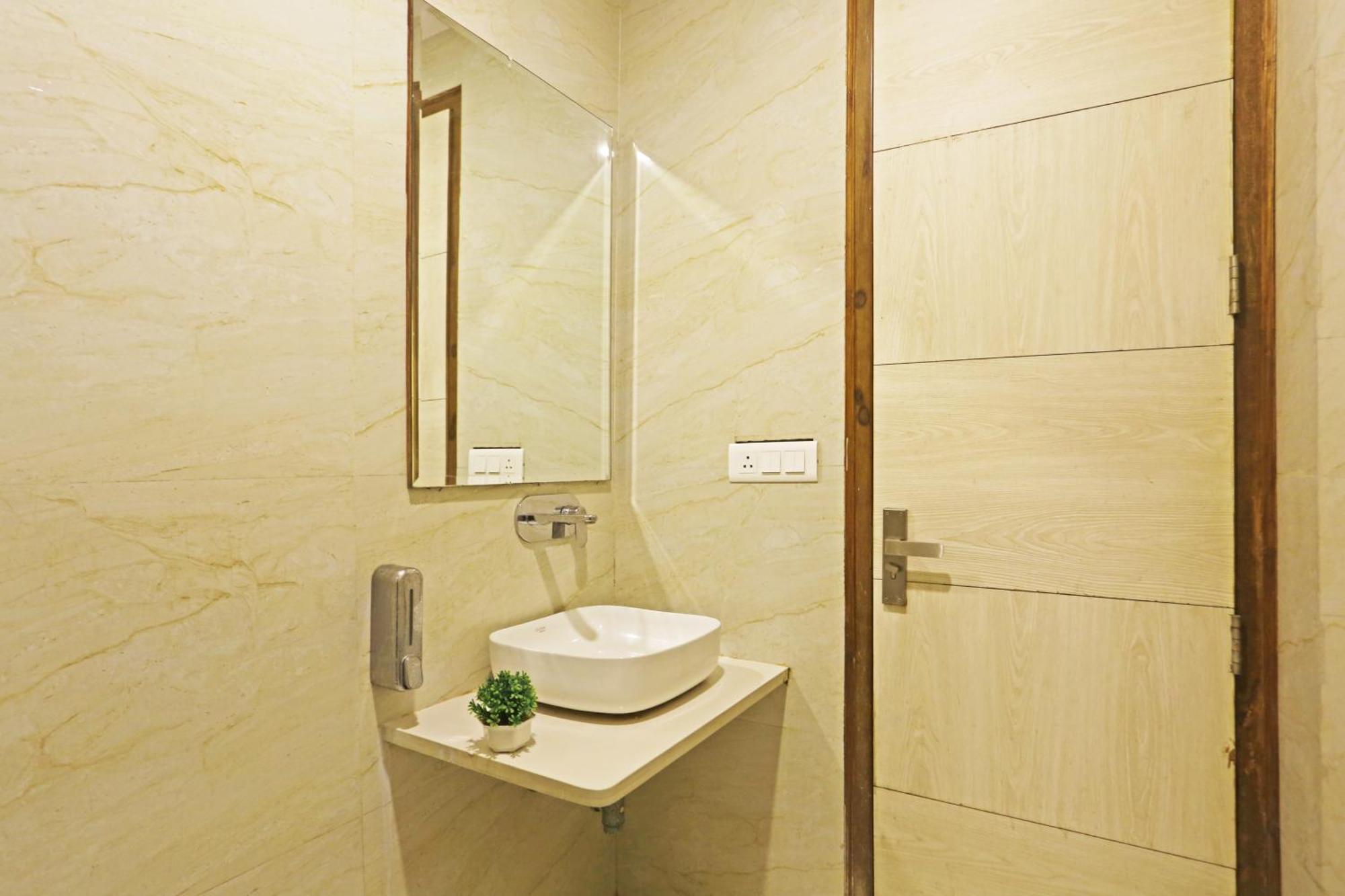 Aman Imperial Just A Minute Away From Railway Station And Connaught Place 4* New Delhi
