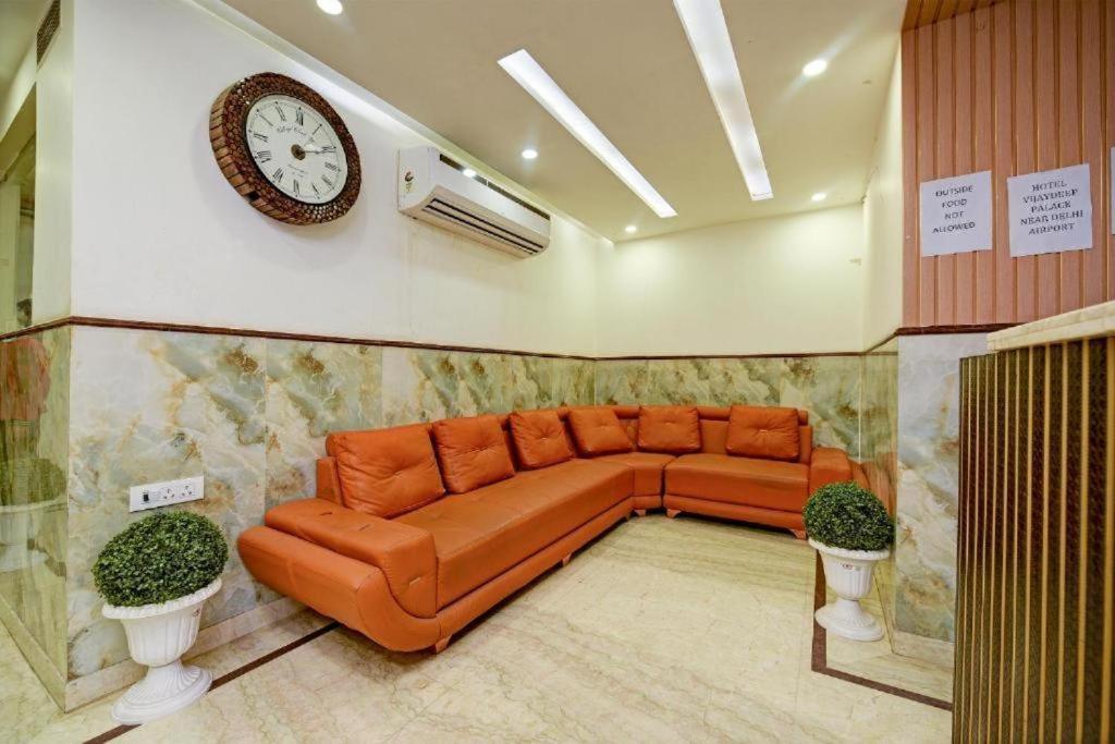 Rosewood Near Delhi Airport Hotel 4*
