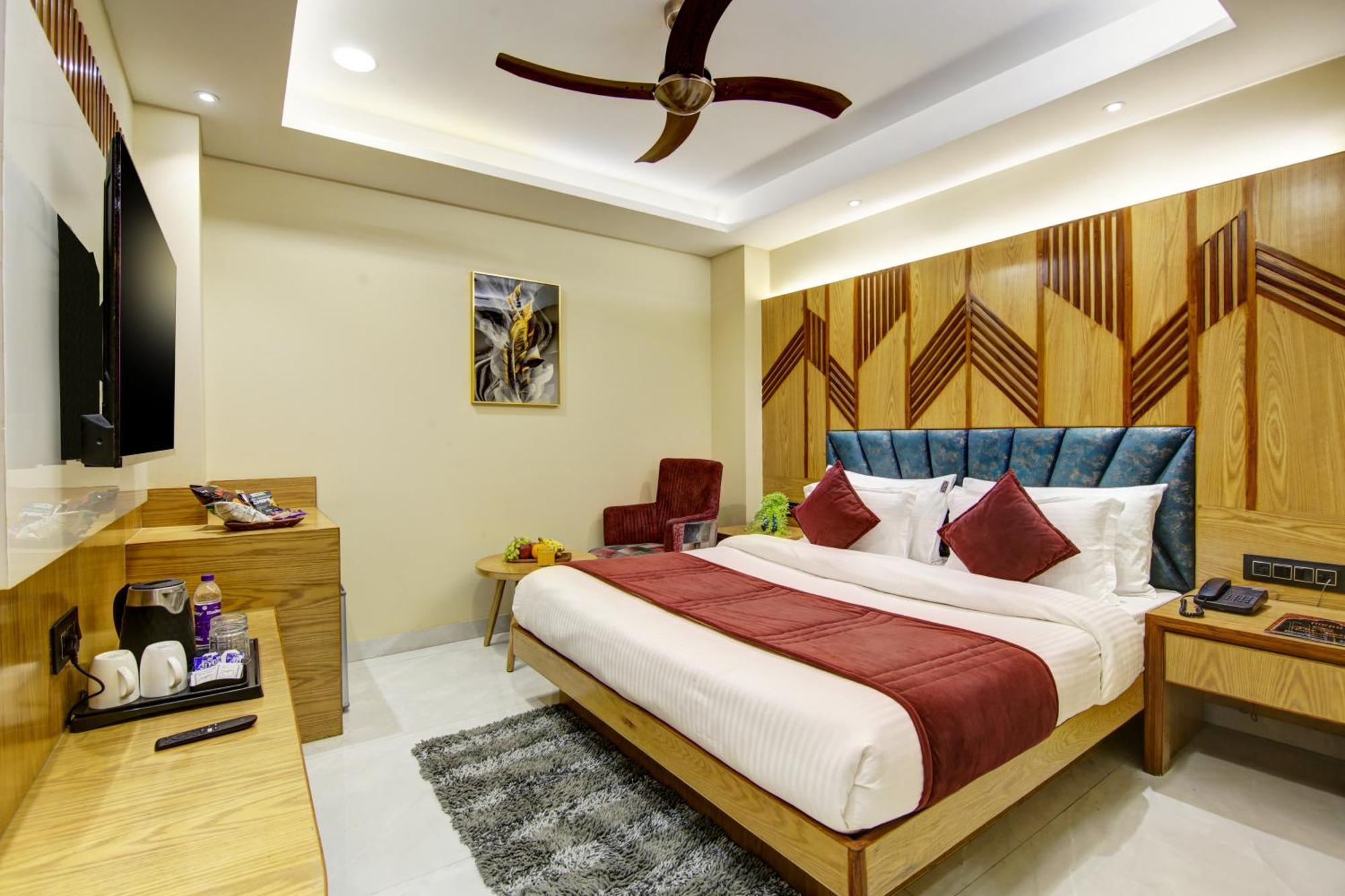 Hotel The Leena Interntional-Traveller'S Choice Top Winner 2025