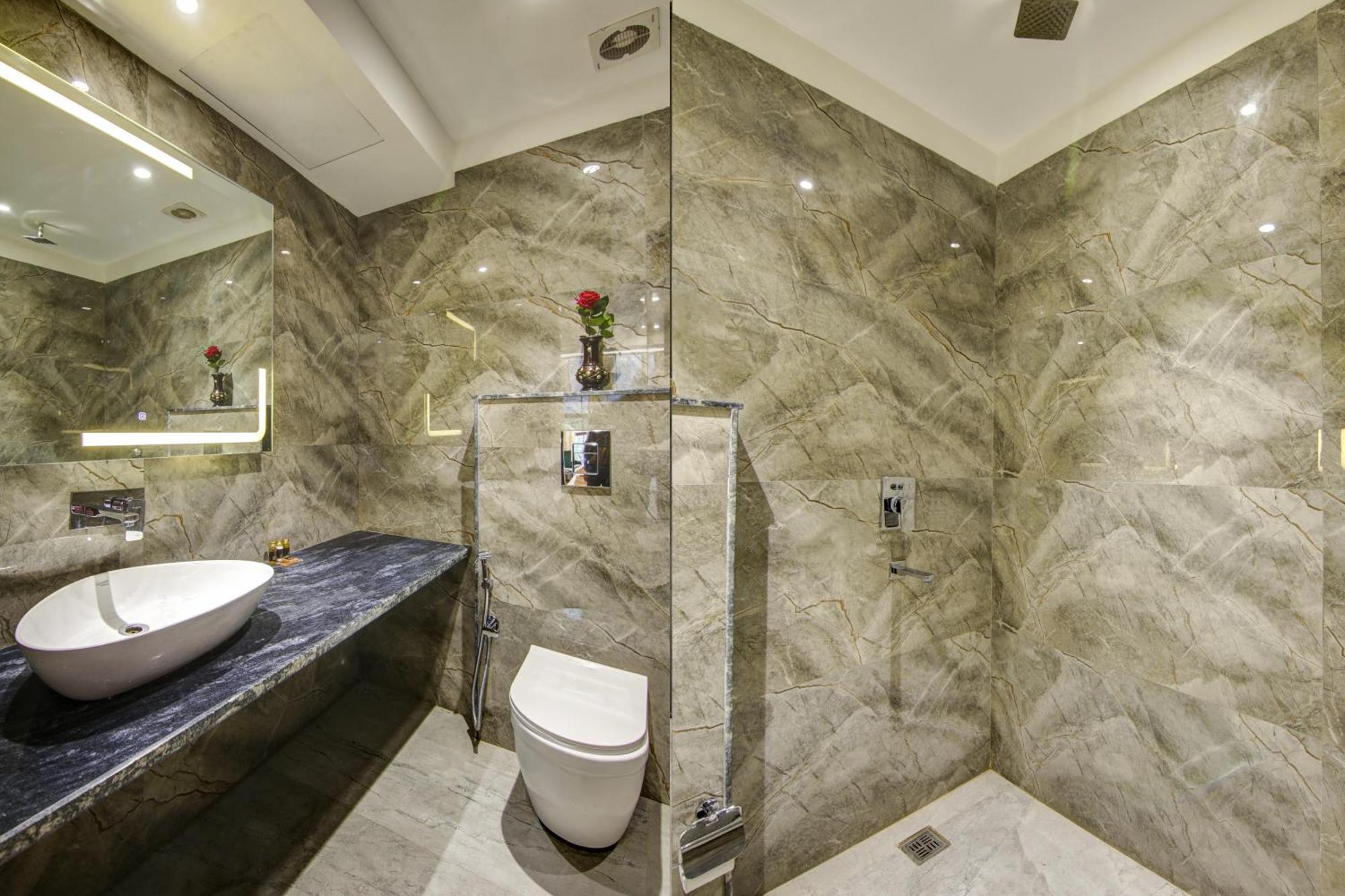 The Leena Interntional-Traveller'S Choice Top Winner 2025 Hotel 4*