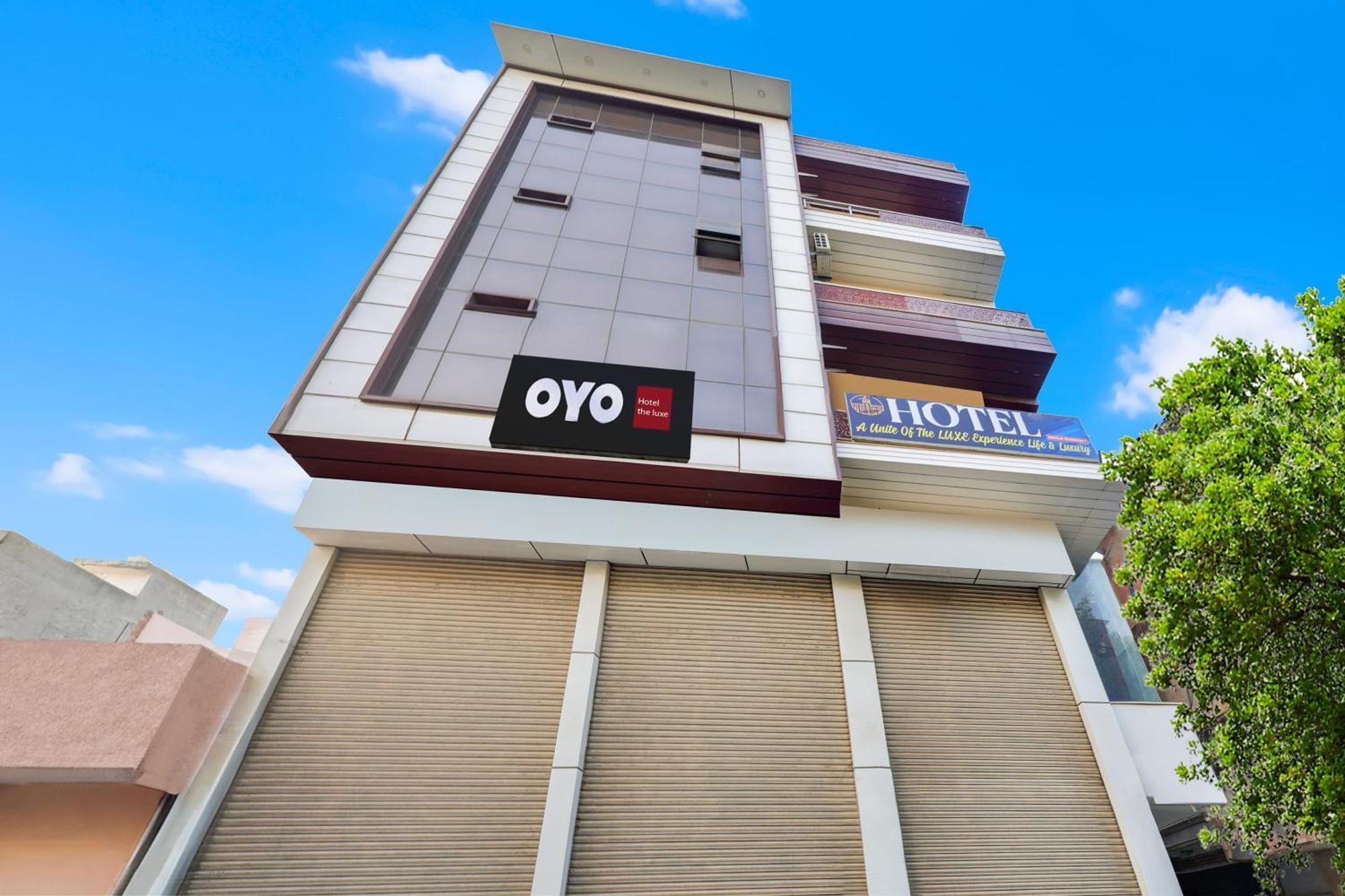 O The Luxe Hotel Delhi (National Capital Territory of India)