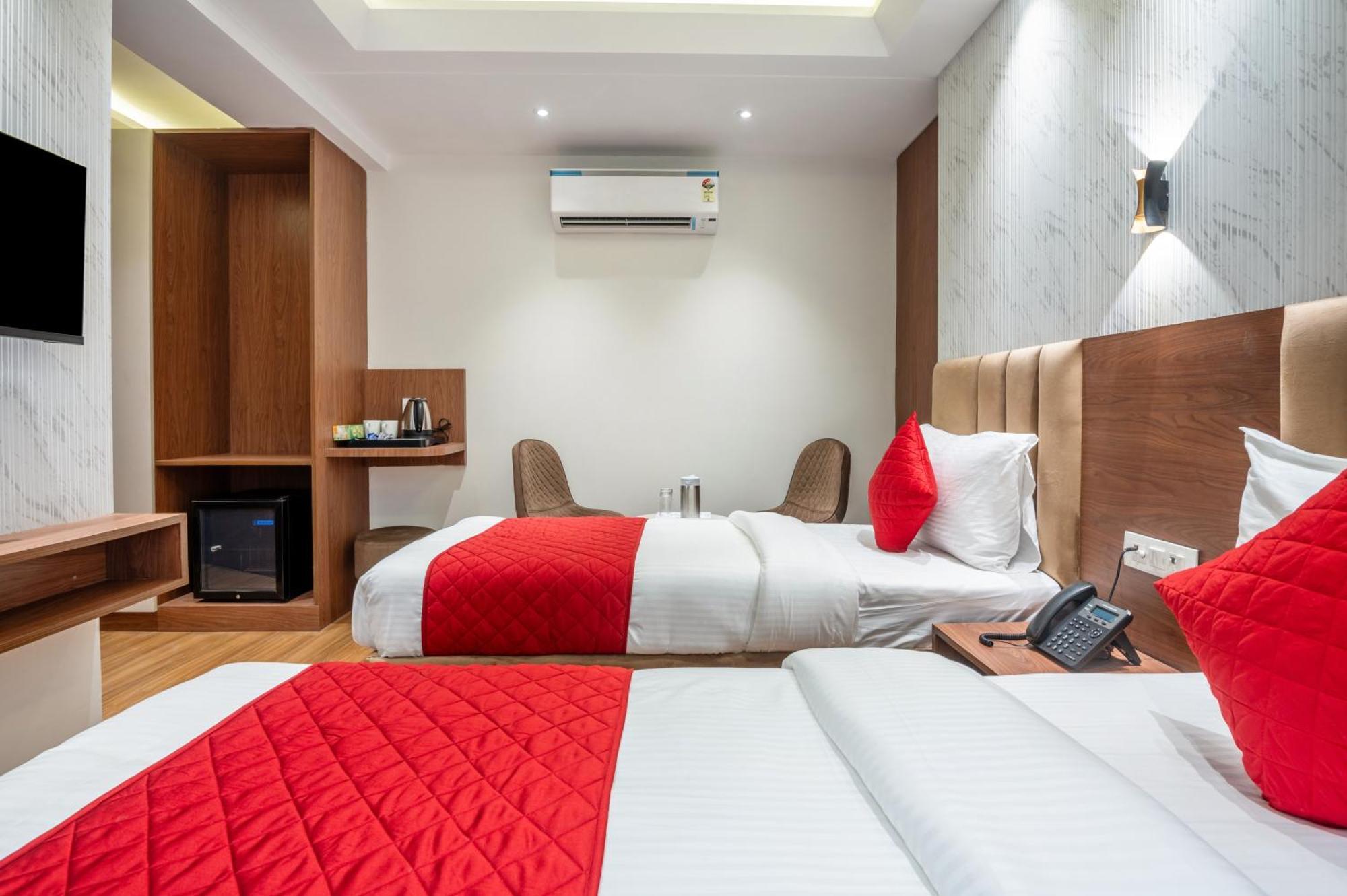 Avaas - Faiz Road Karol Bagh