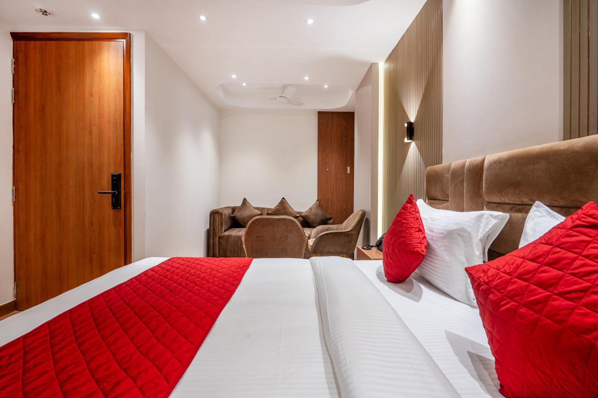 Hotel Avaas - Faiz Road Karol Bagh Delhi (National Capital Territory of India)