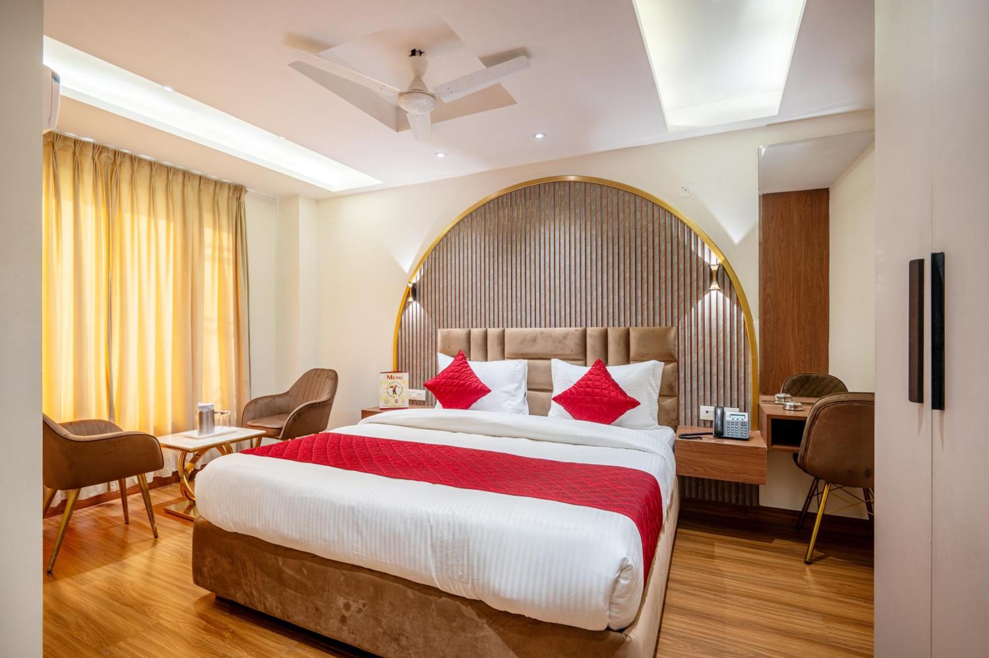 Avaas - Faiz Road Karol Bagh