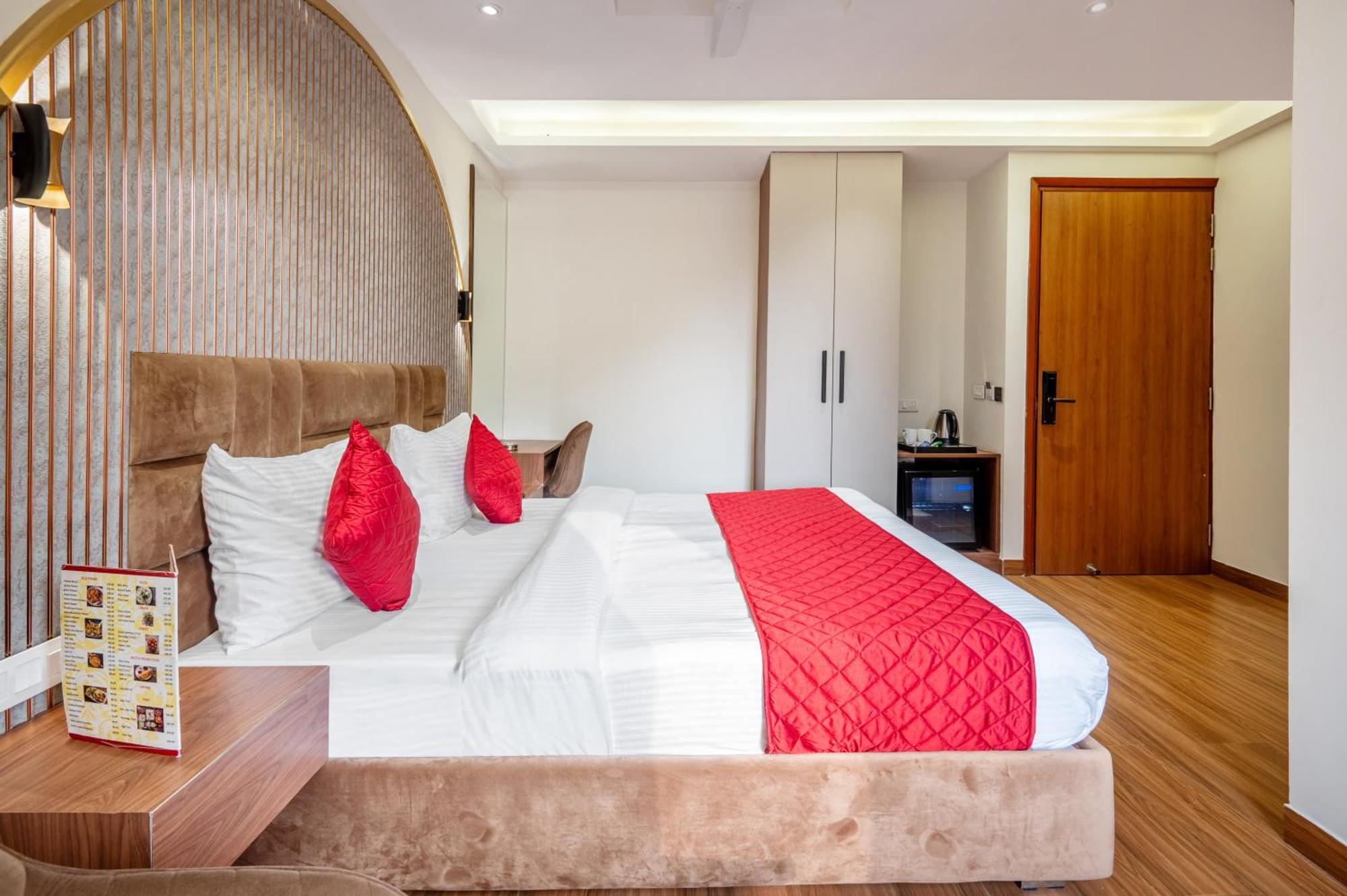 Avaas - Faiz Road Karol Bagh Hotel