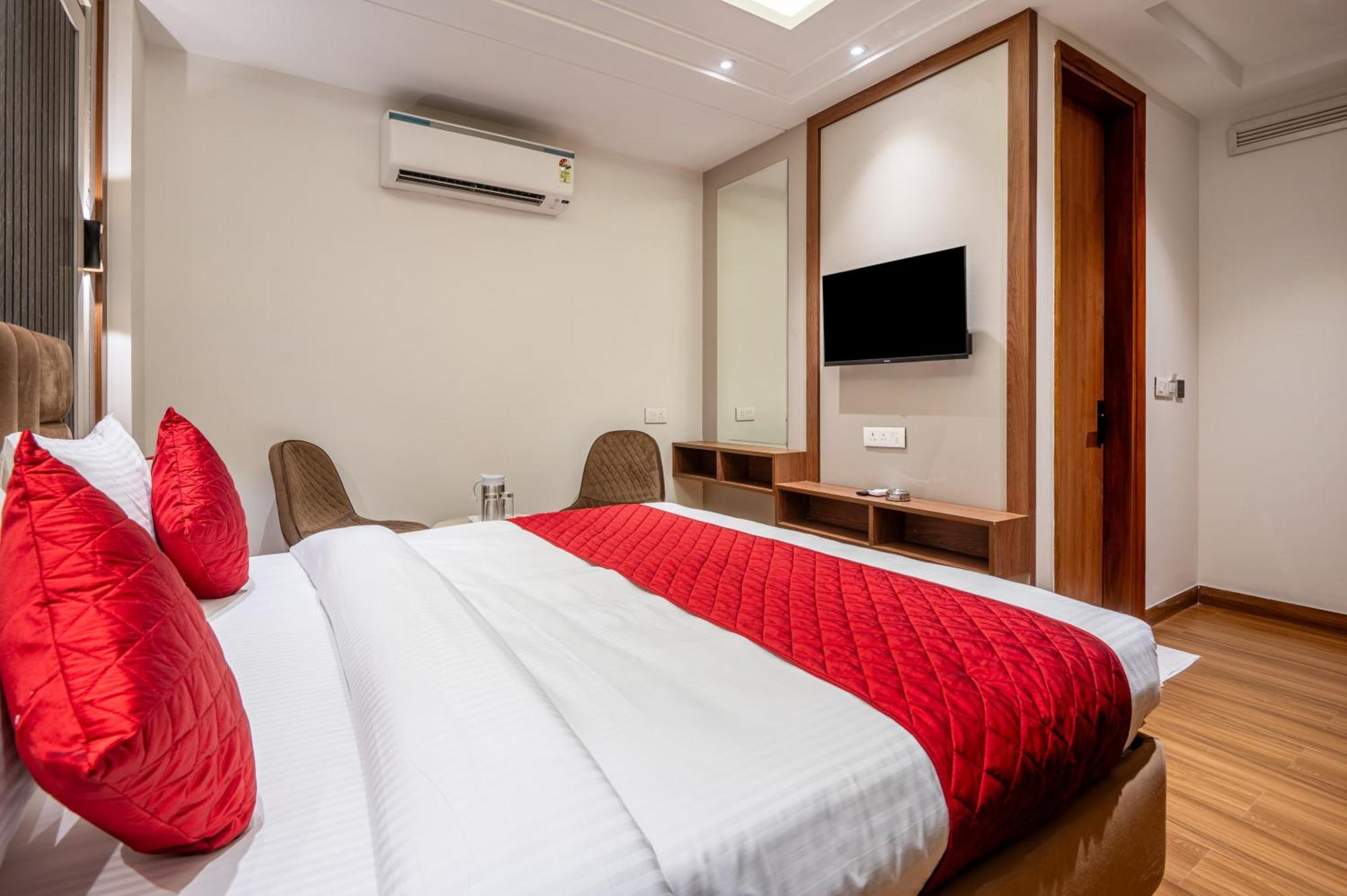 Avaas - Faiz Road Karol Bagh 3*