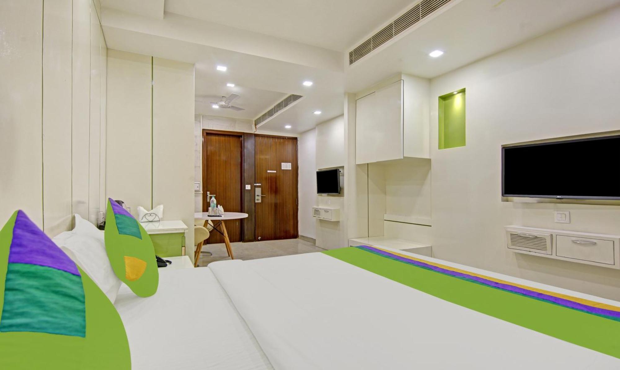 Treebo Jannat Residency Hotel