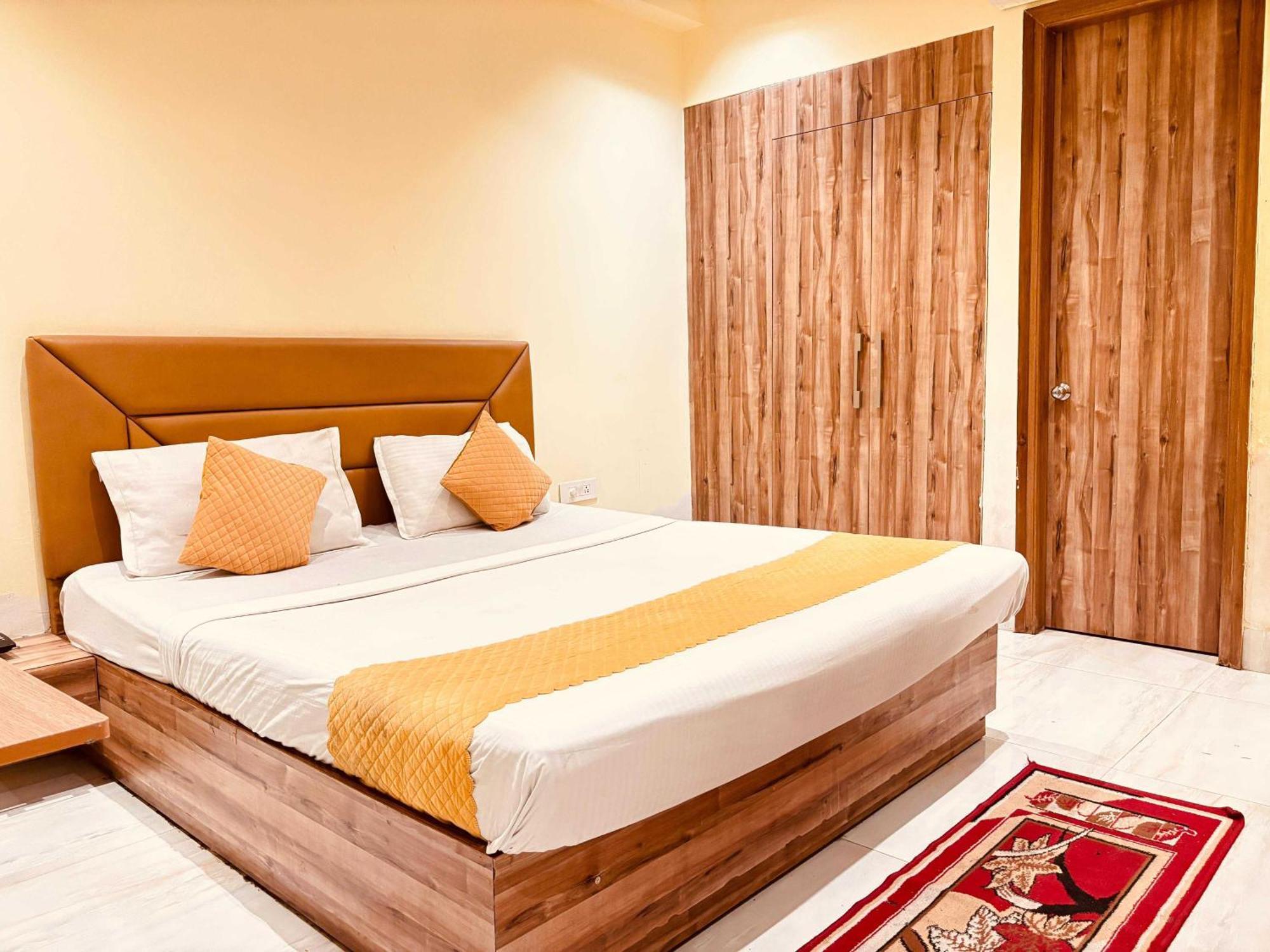 Hotel O Brent Wood 3*