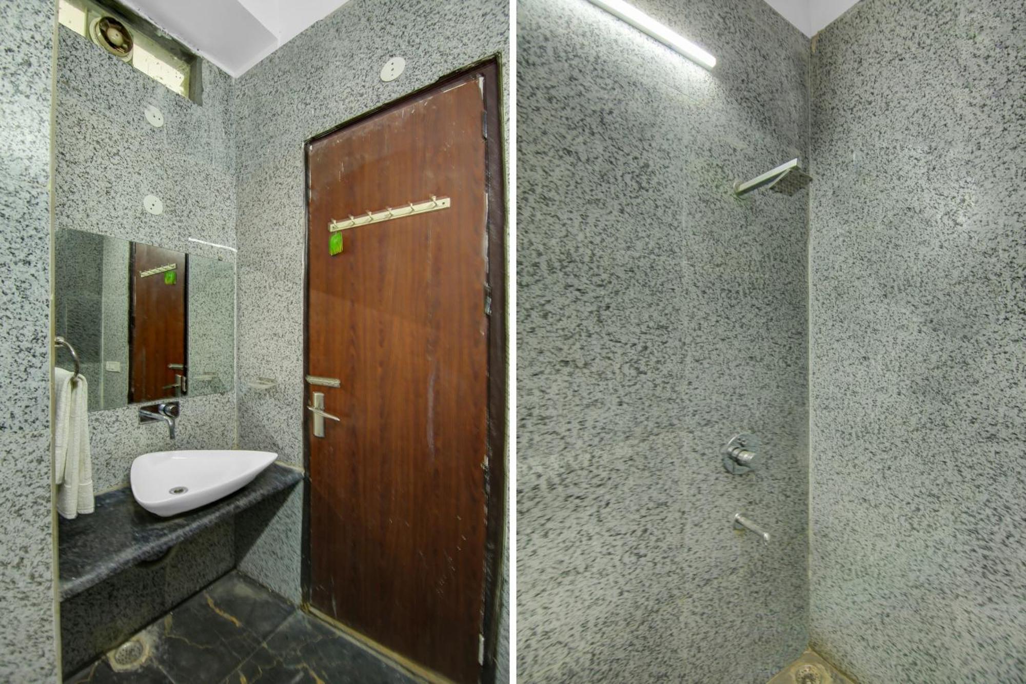 Hotel O The Arrow Near Uttam Nagar East Metro Station Delhi (National Capital Territory of India)