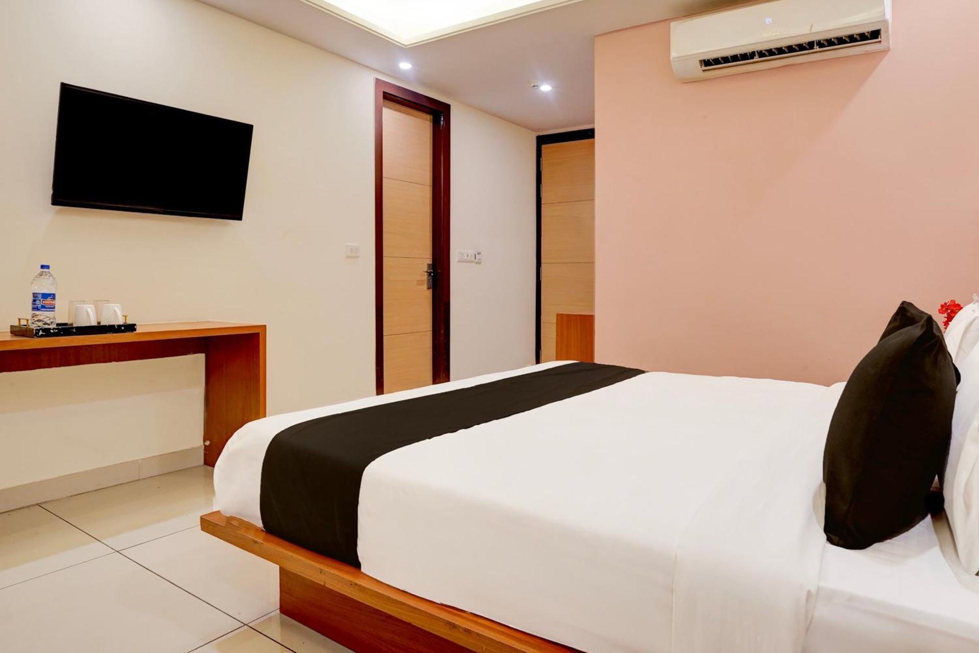 Hotel Townhouse Airport Road Delhi New Delhi
