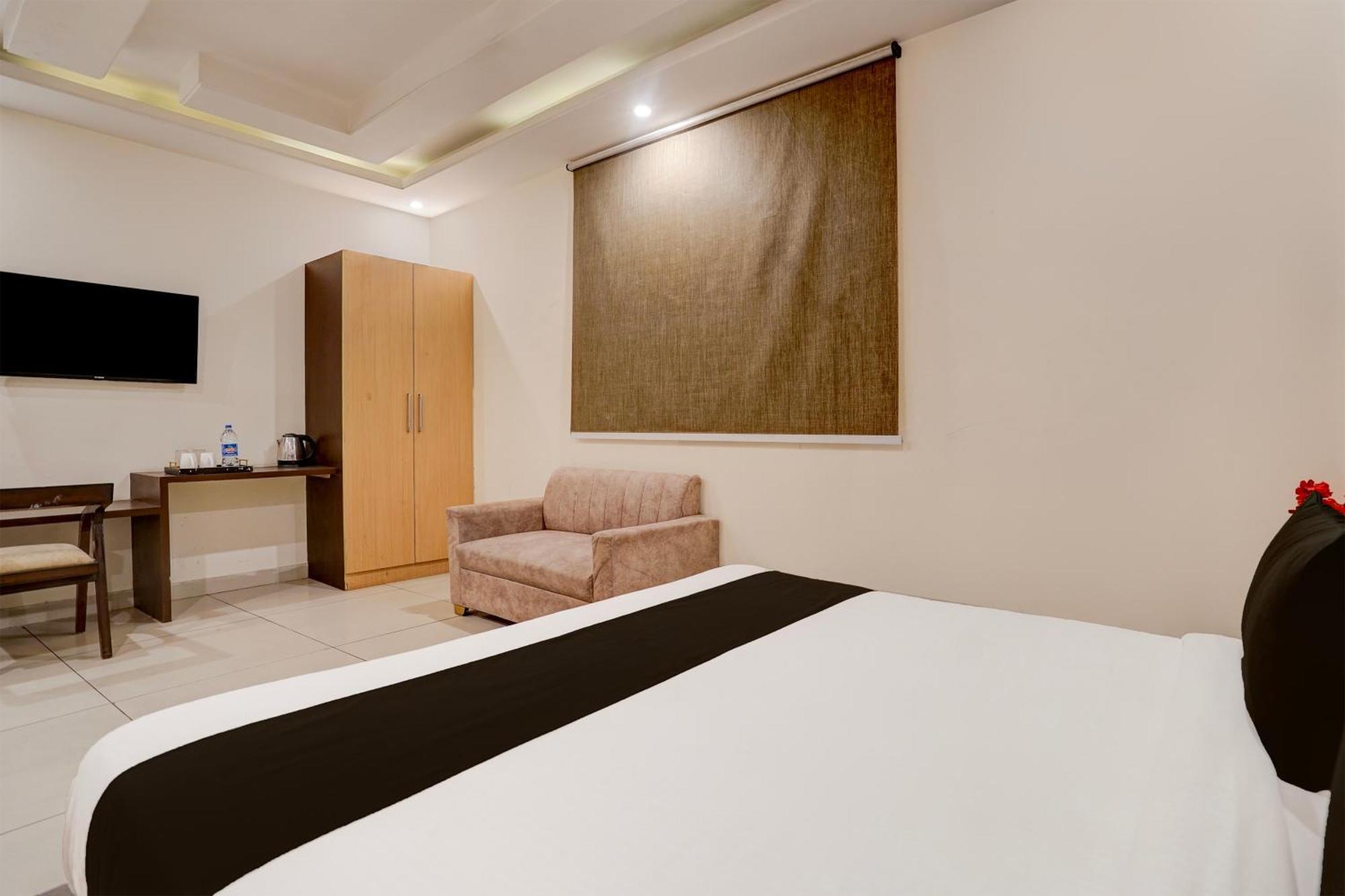 Hotel Townhouse Airport Road Delhi