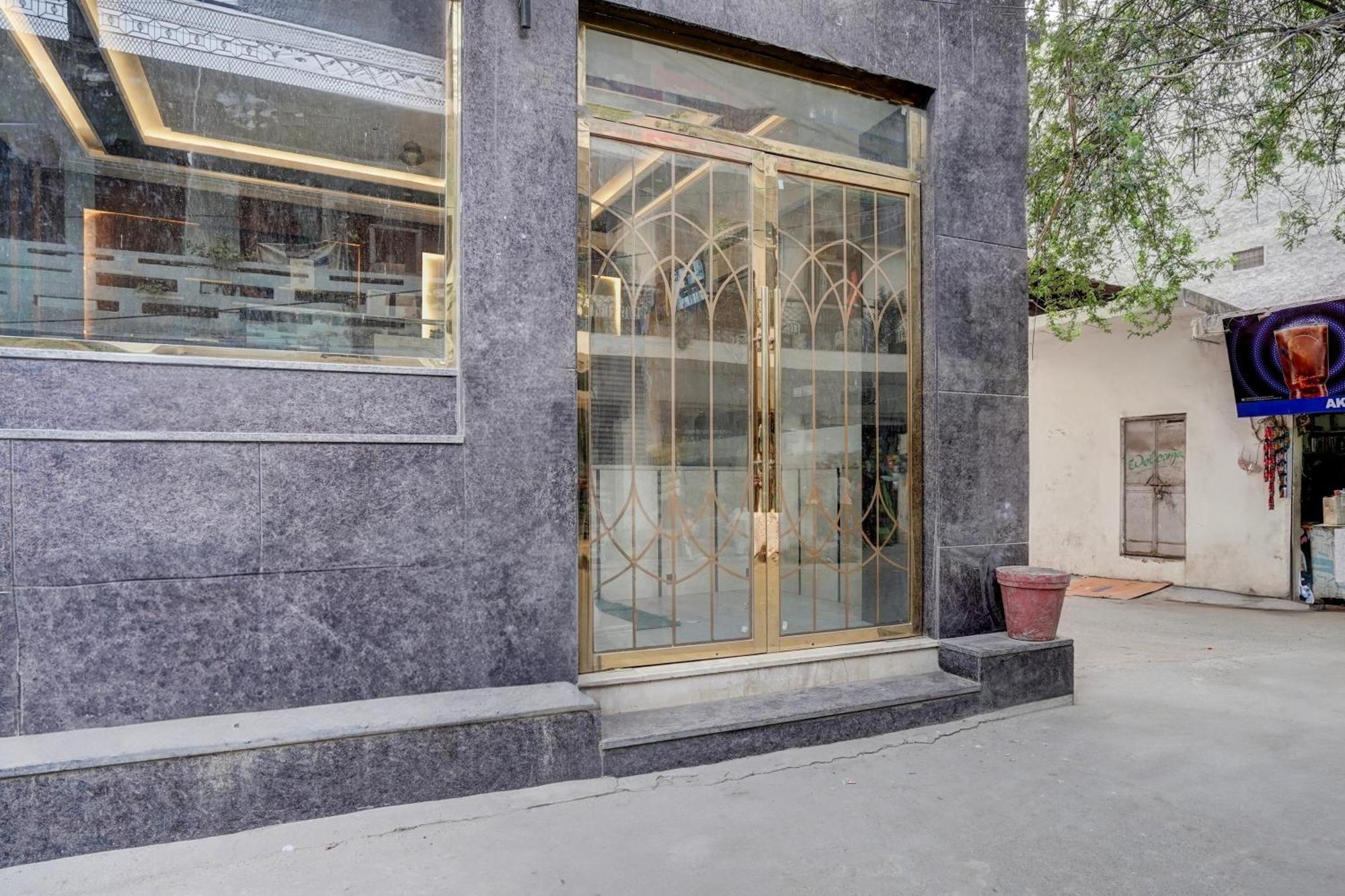 Townhouse Airport Road Delhi Hotel New Delhi