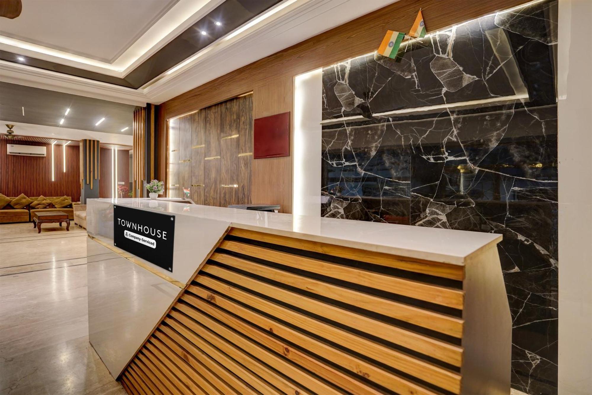 Townhouse Airport Road Delhi 4* New Delhi