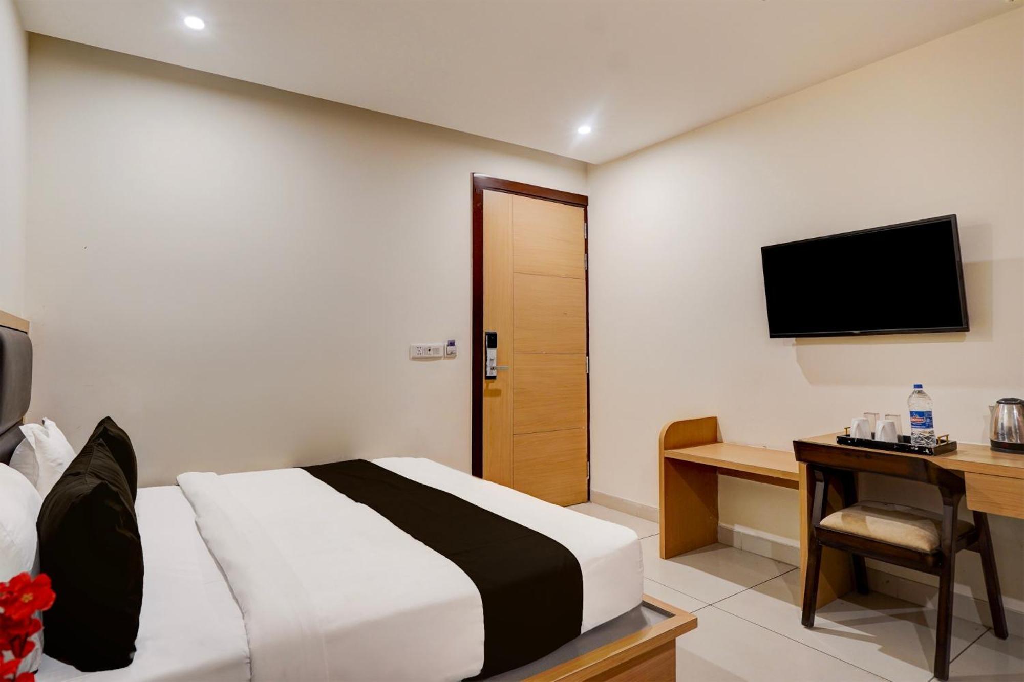 Hotel Townhouse Airport Road Delhi